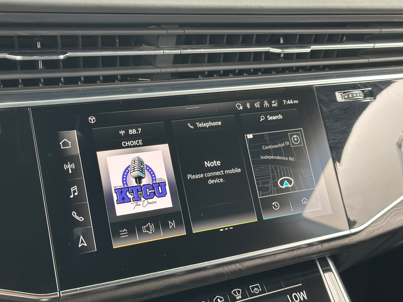 Thumbnail: 2021 Audi Q8 - 3