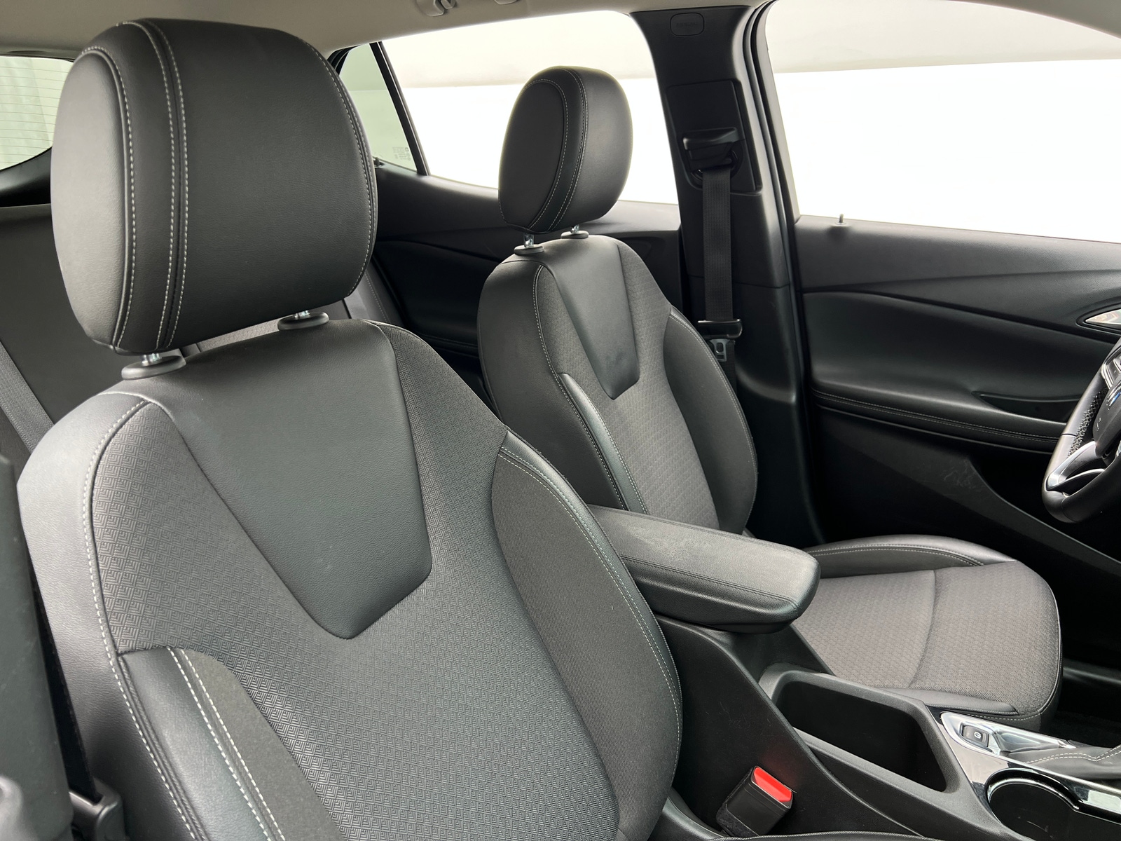 Thumbnail: 2025 Buick Encore GX - 2