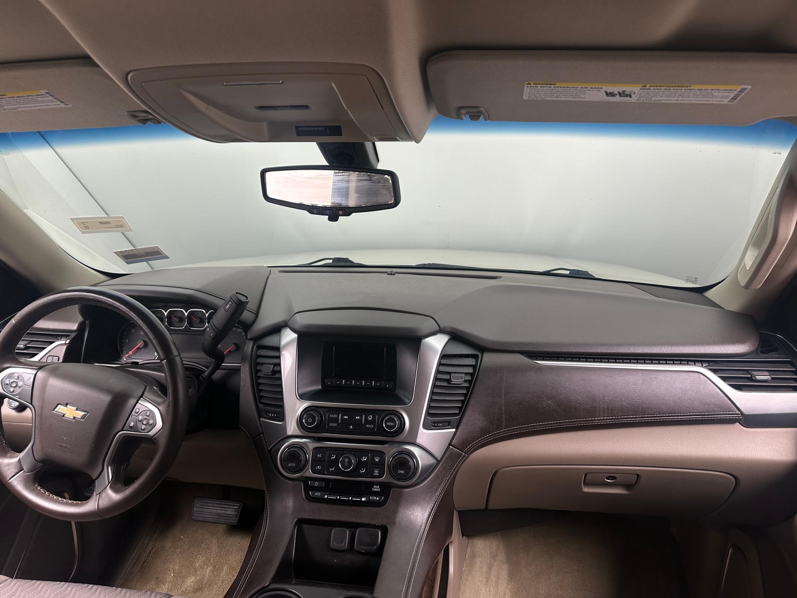 Thumbnail: 2015 Chevrolet Suburban - 3