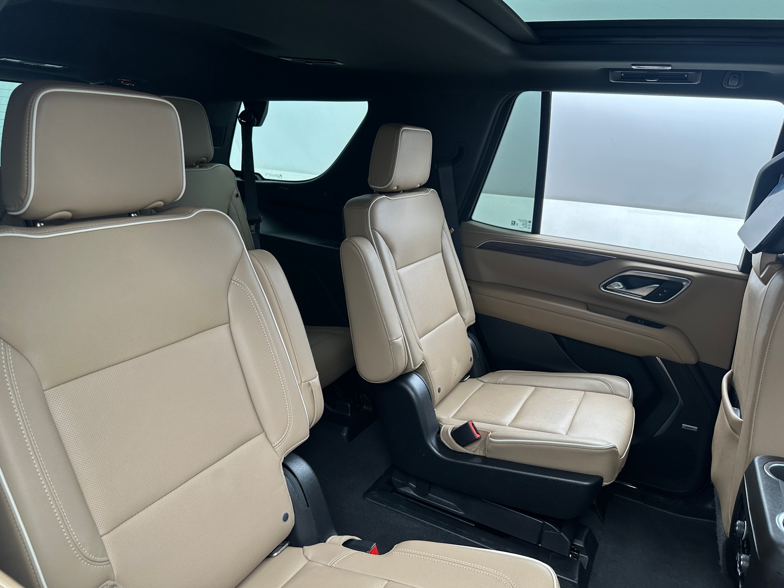 Thumbnail: 2022 Chevrolet Tahoe - 5