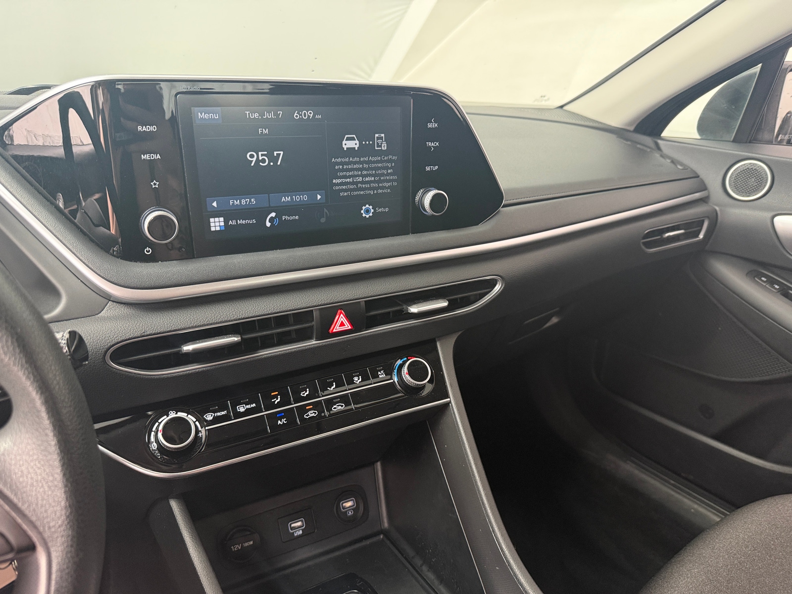 Thumbnail: 2021 Hyundai Sonata - 4