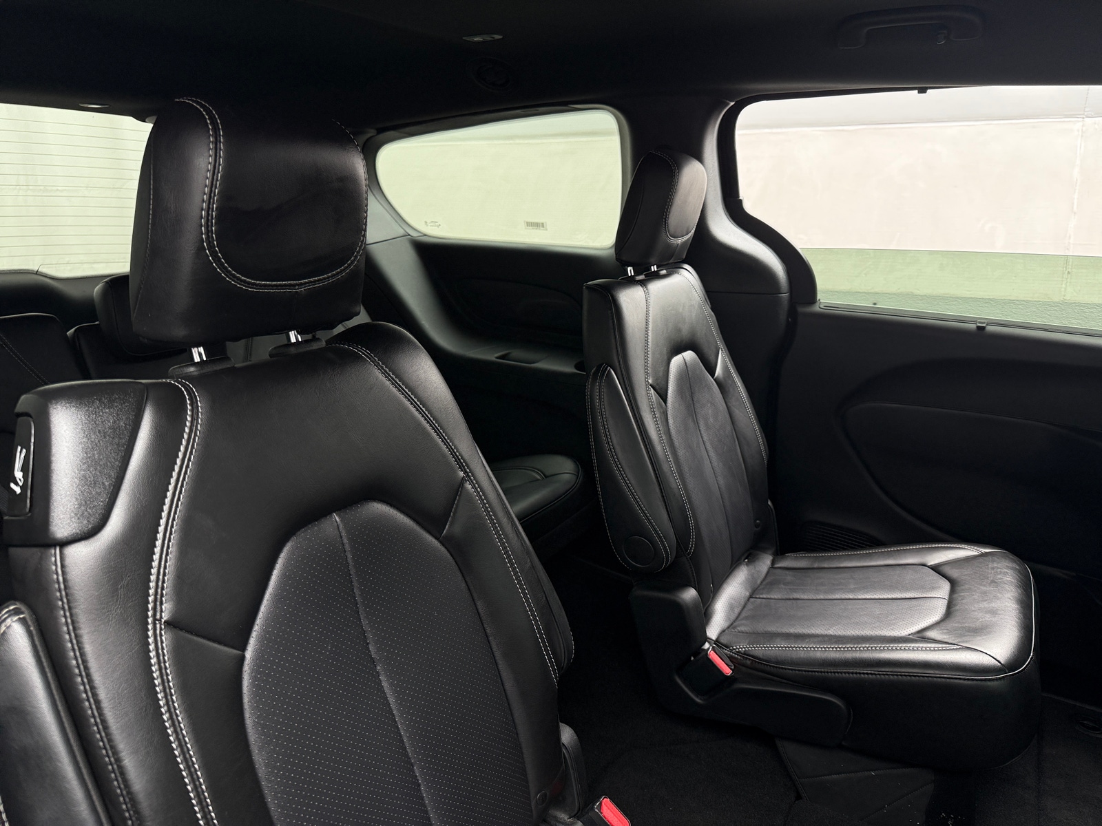Thumbnail: 2025 Chrysler Pacifica - 5