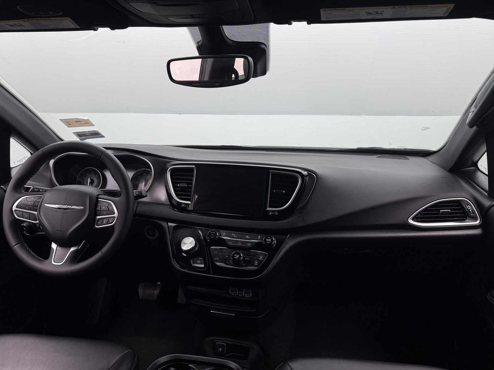 Thumbnail: 2025 Chrysler Pacifica - 2