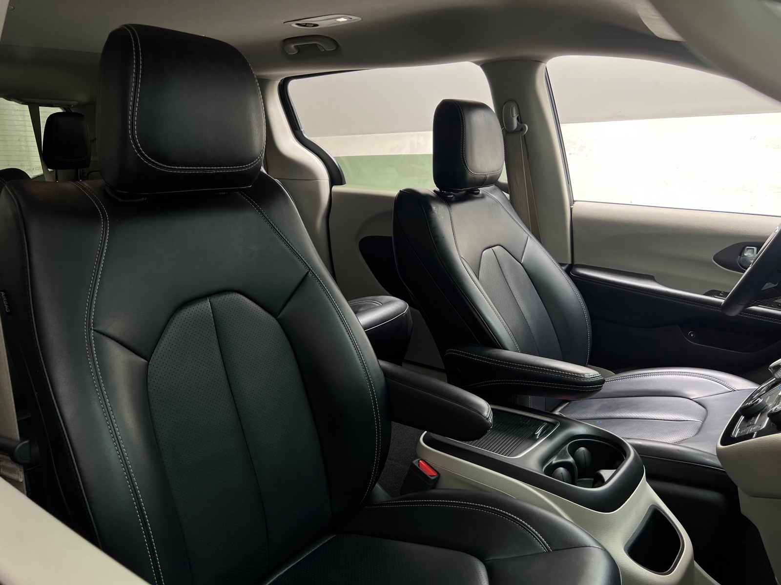 Thumbnail: 2024 Chrysler Pacifica - 2