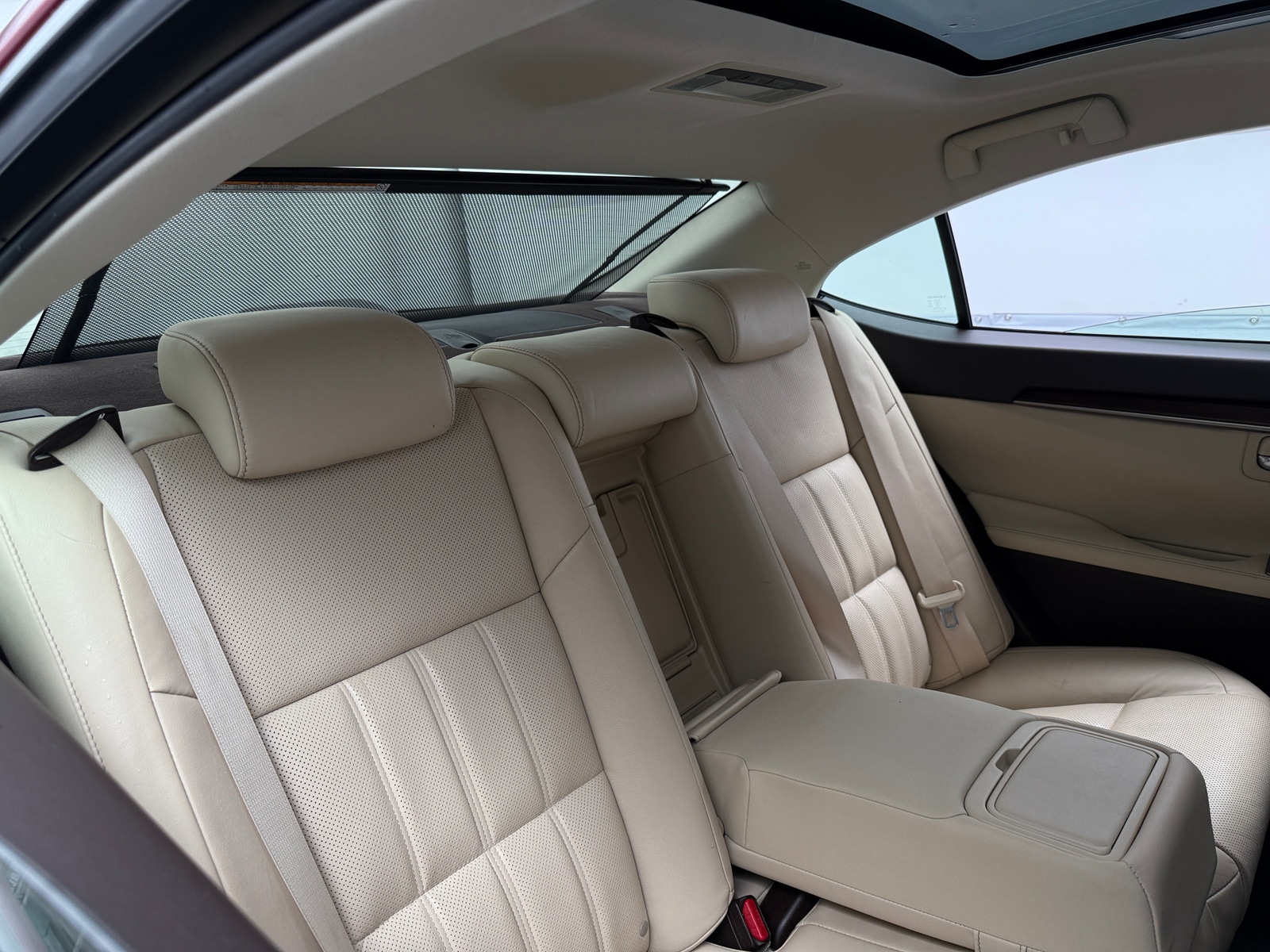 Thumbnail: 2017 Lexus ES - 5
