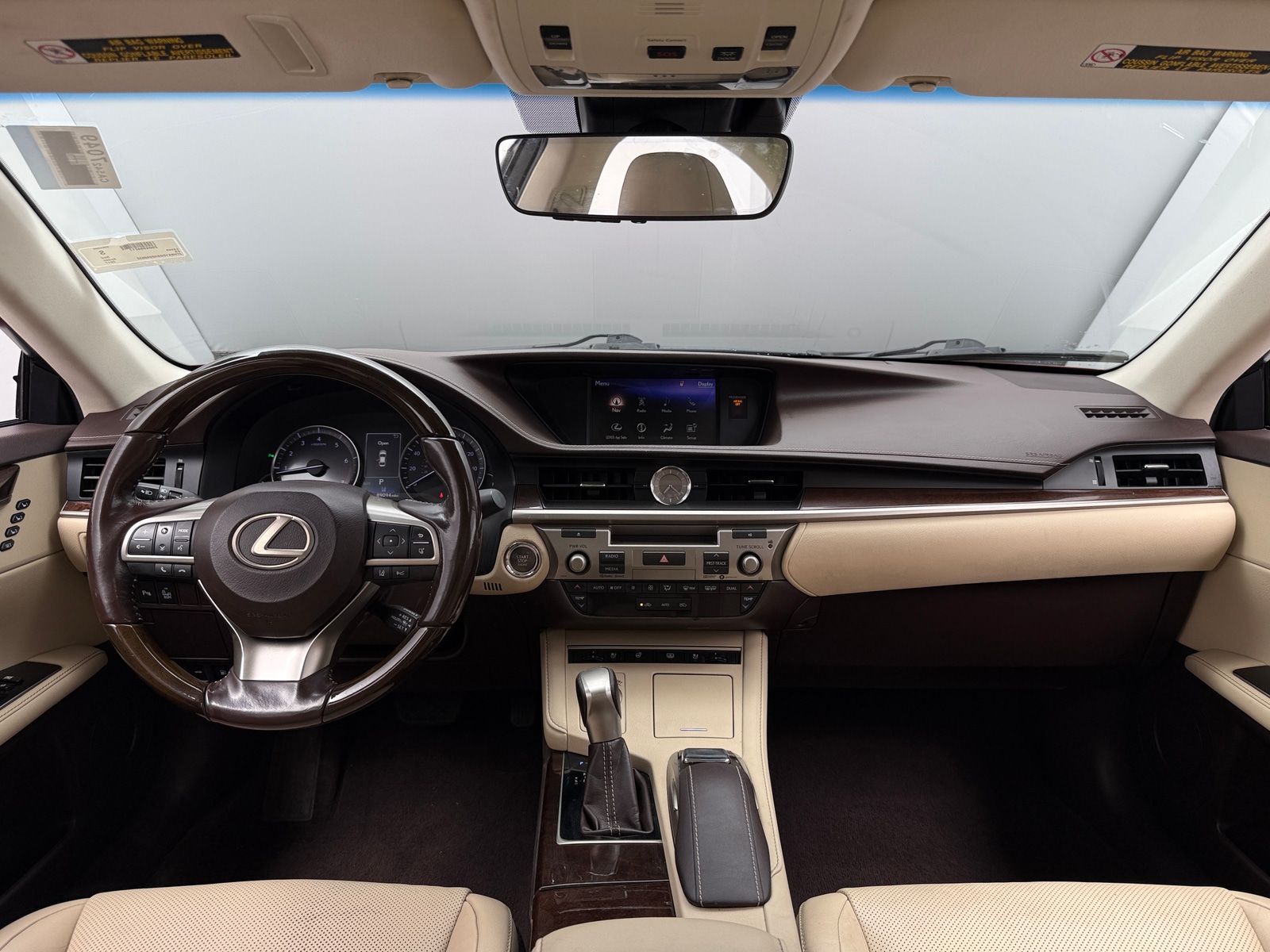Thumbnail: 2017 Lexus ES - 2