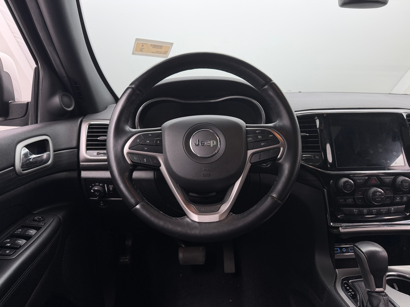 Thumbnail: 2020 Jeep Grand Cherokee - 5
