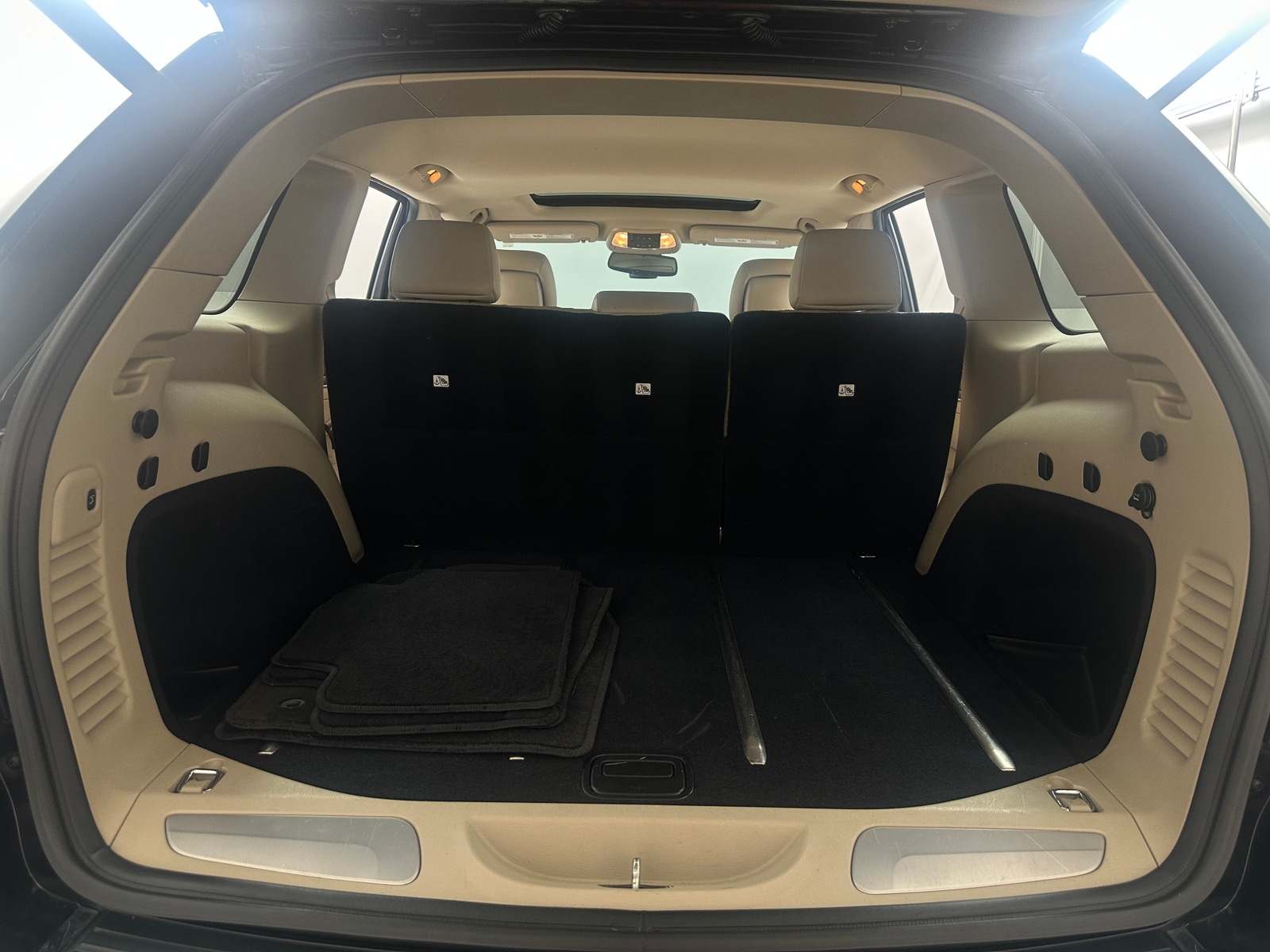 Thumbnail: 2015 Jeep Grand Cherokee - 6