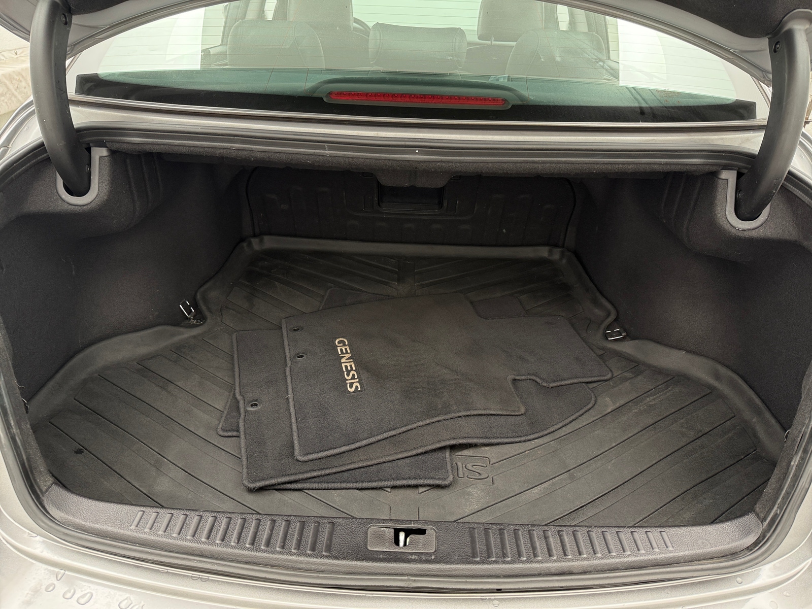 Thumbnail: 2012 Hyundai Genesis - 6