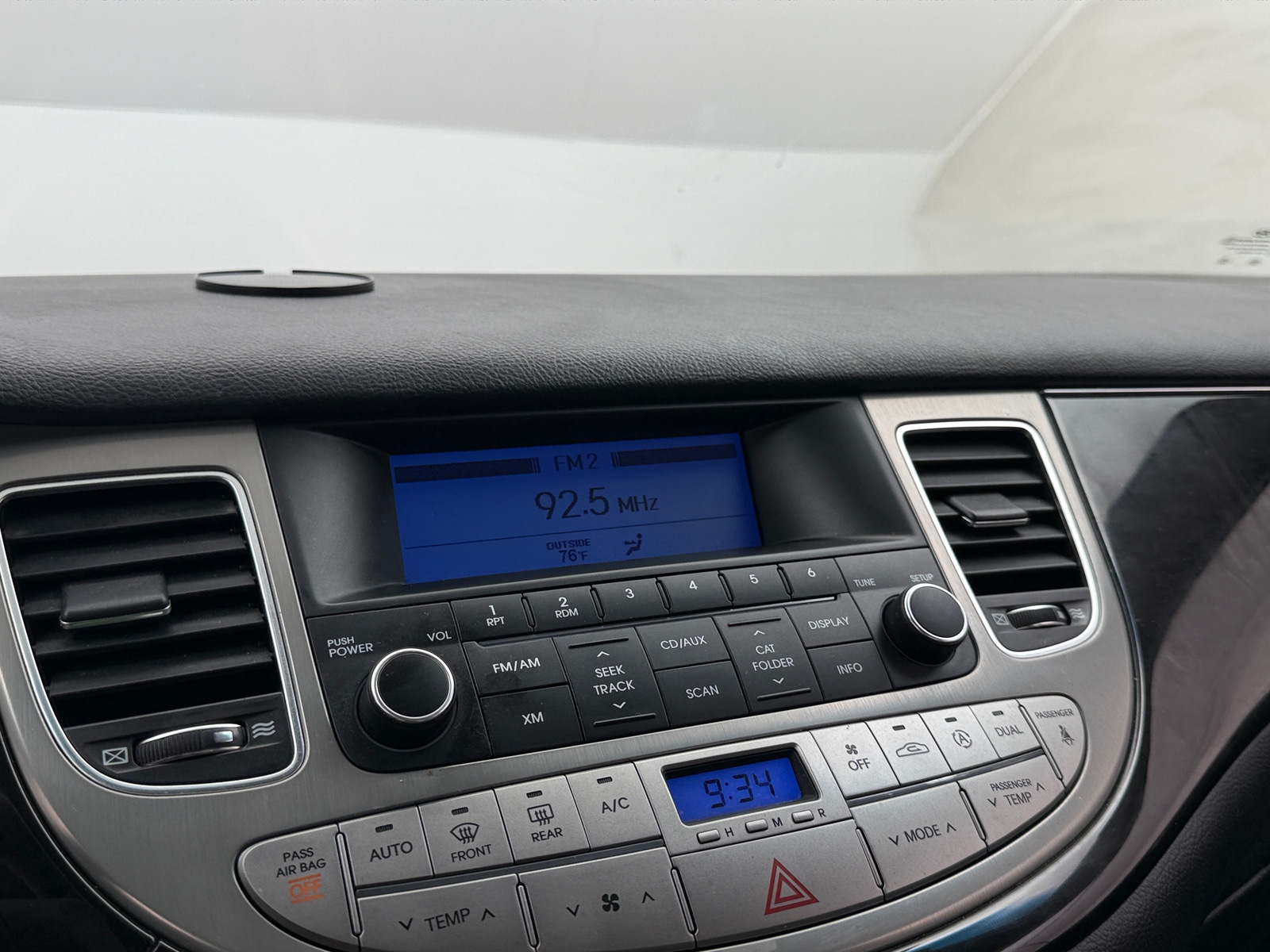 Thumbnail: 2012 Hyundai Genesis - 3
