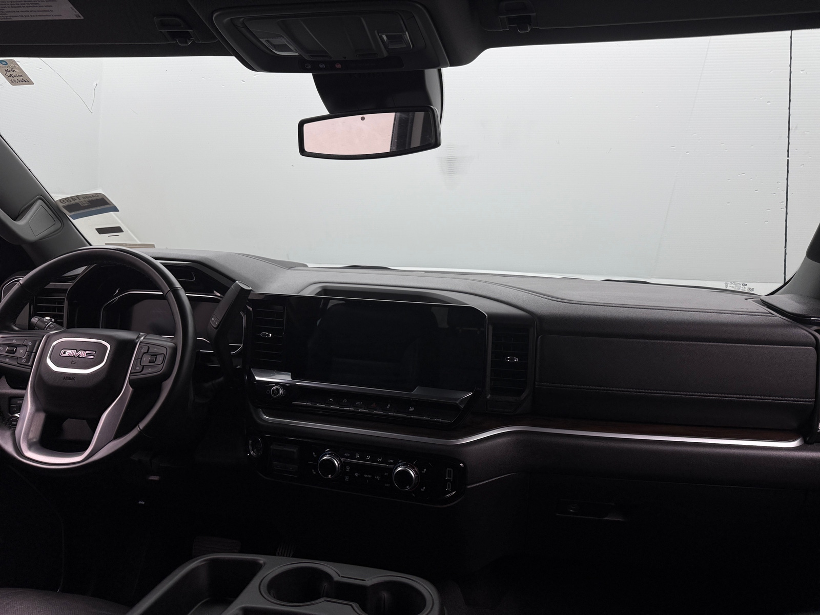 Thumbnail: 2025 GMC Sierra 1500 - 2
