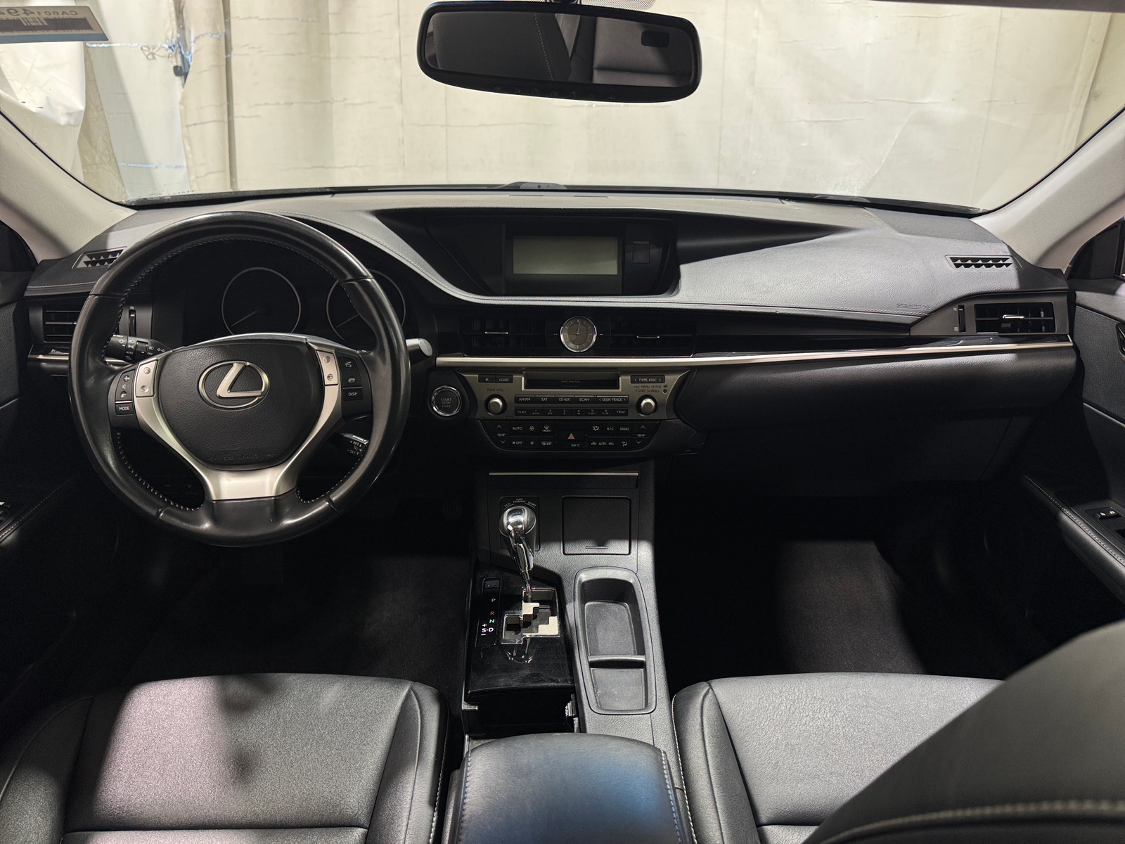 Thumbnail: 2014 Lexus ES - 2