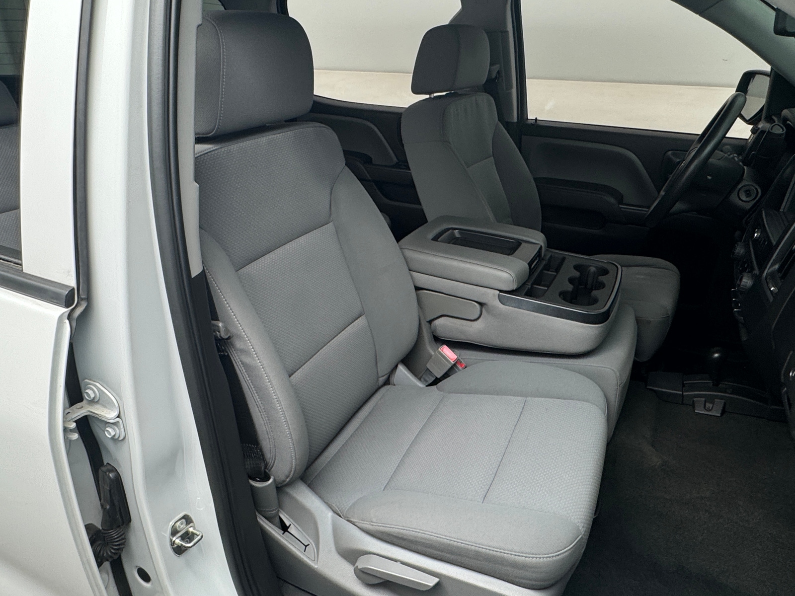 Thumbnail: 2018 Chevrolet Silverado 1500 - 2