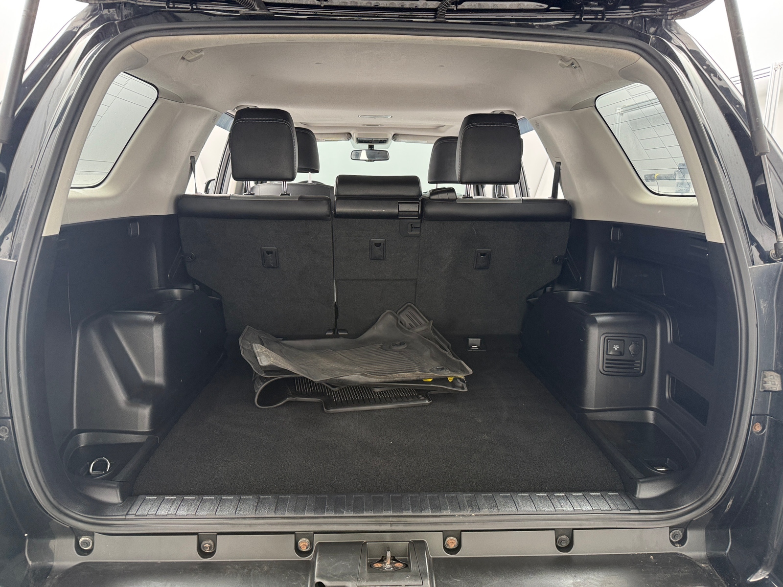 Thumbnail: 2019 Toyota 4Runner - 6