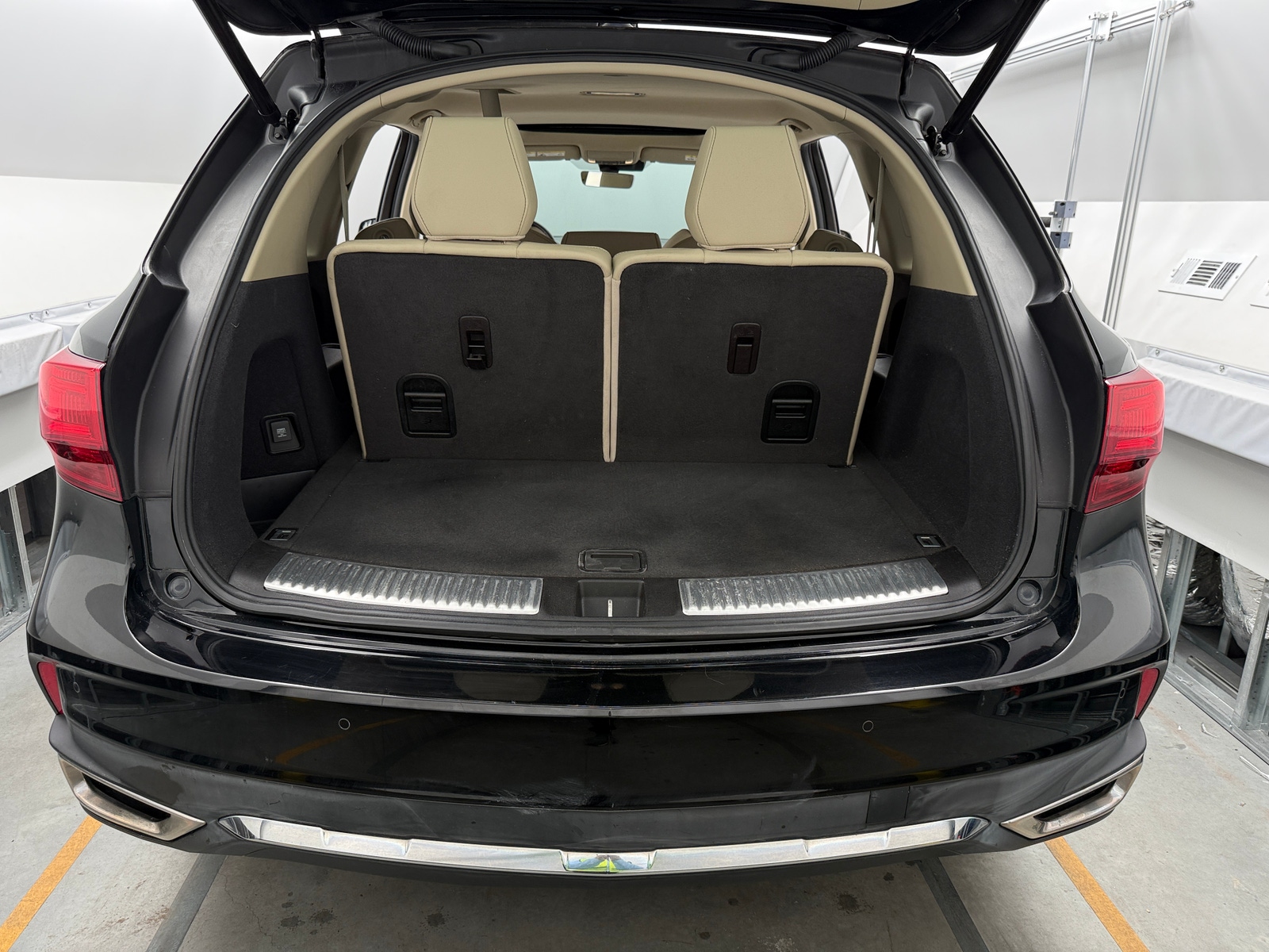 Thumbnail: 2020 Acura MDX - 6
