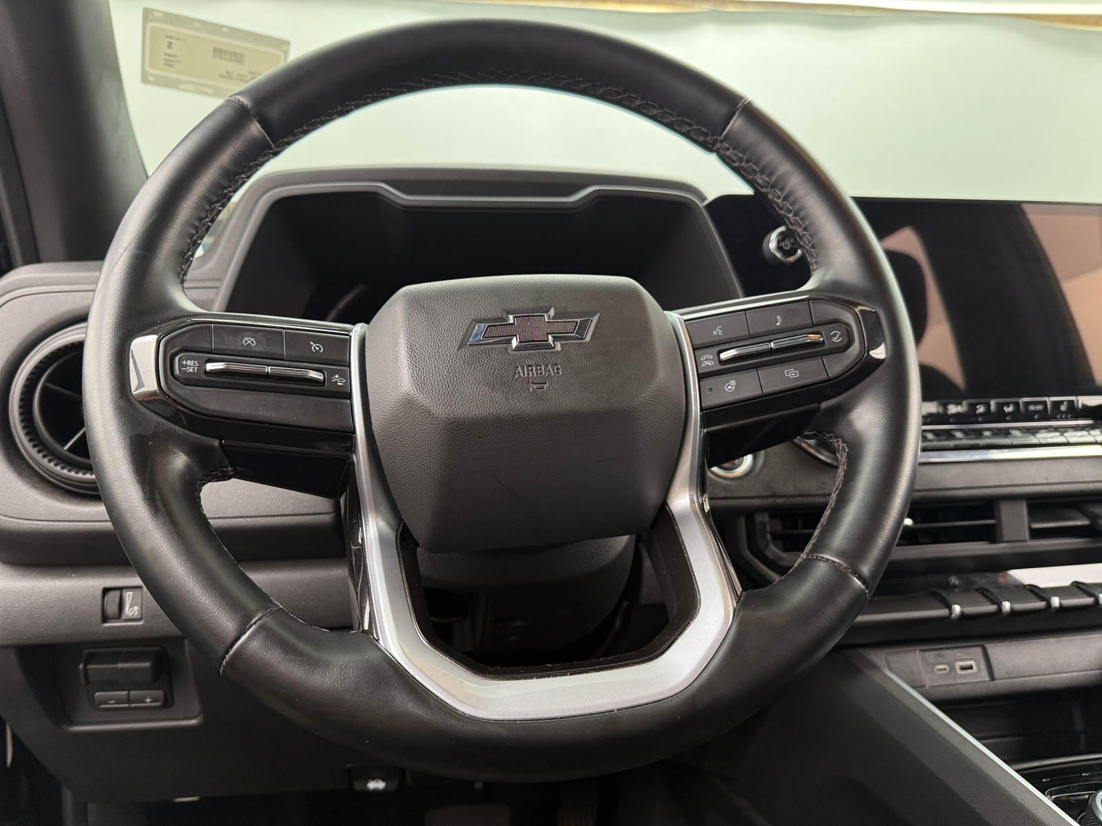 Thumbnail: 2025 Chevrolet Colorado - 5