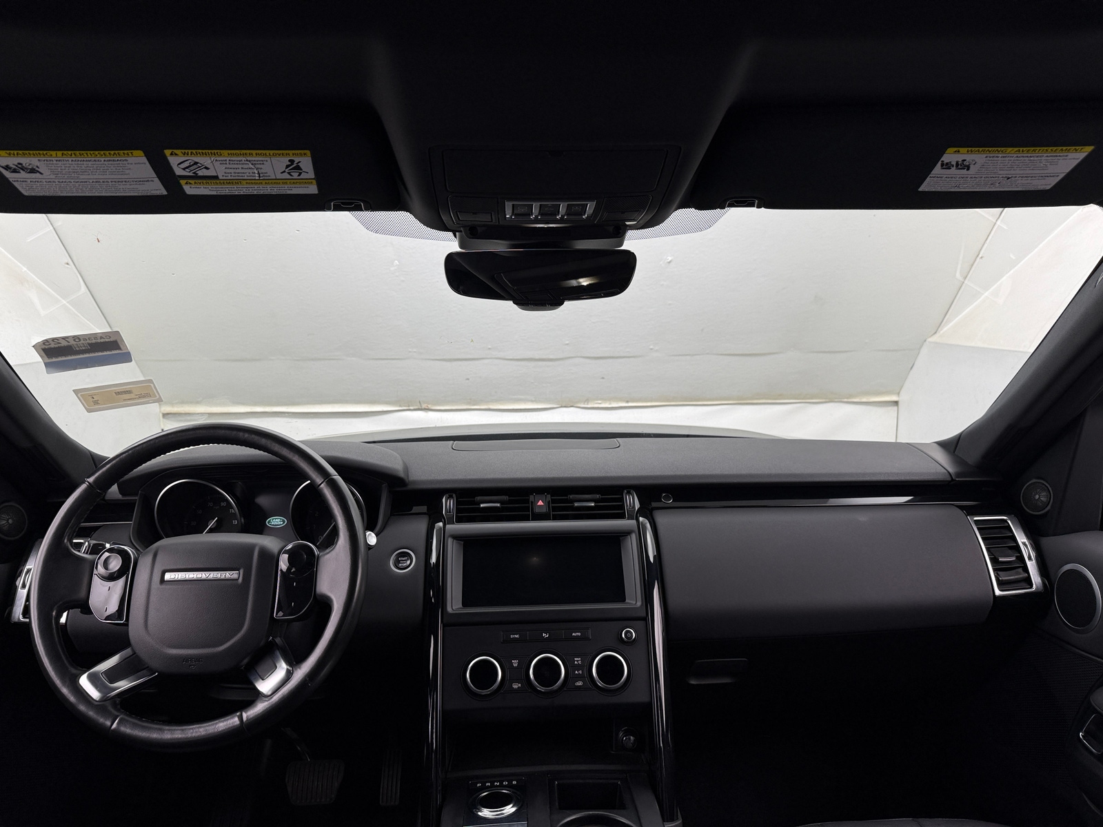 Thumbnail: 2019 Land Rover Discovery - 2