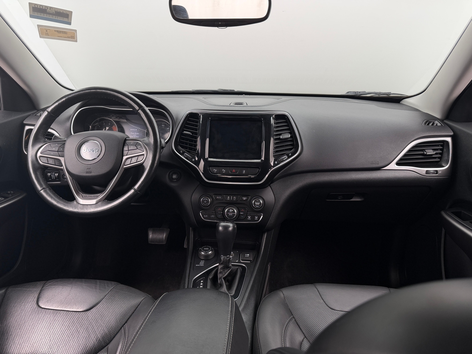 Thumbnail: 2019 Jeep Cherokee - 2