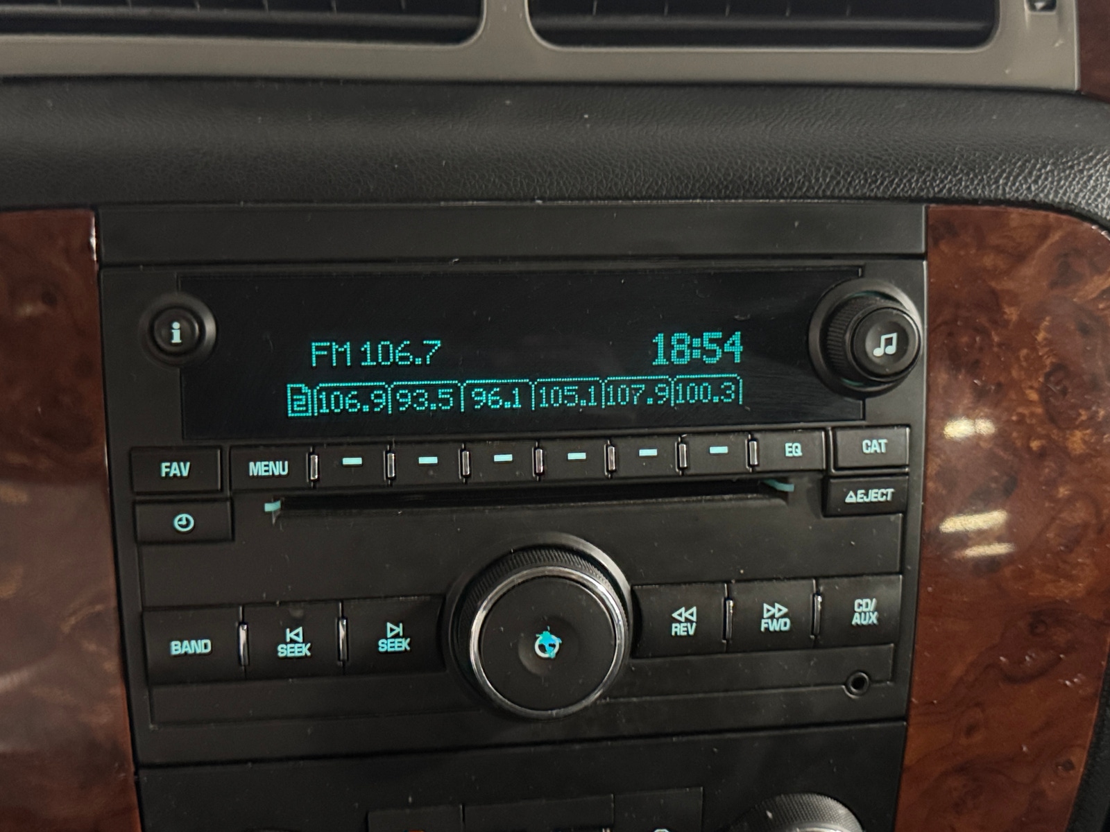 Thumbnail: 2013 Chevrolet Tahoe - 4