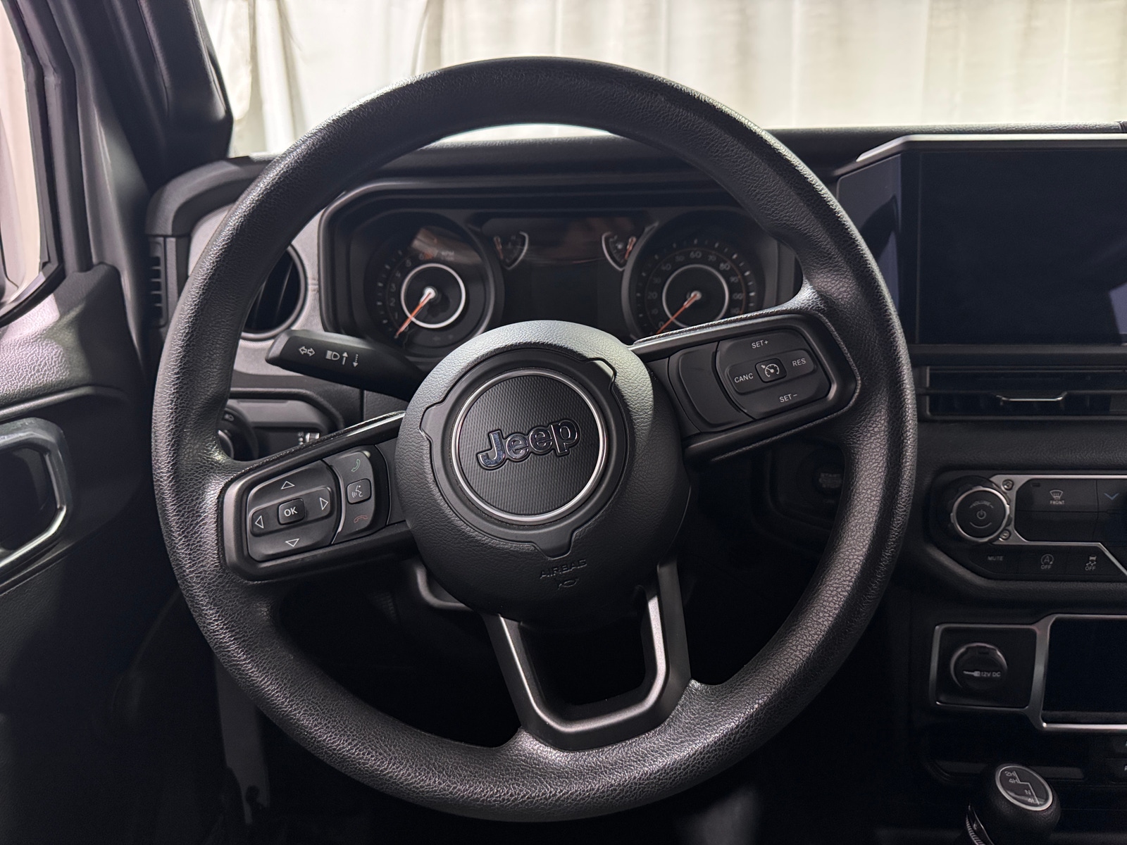 Thumbnail: 2024 Jeep Wrangler - 5