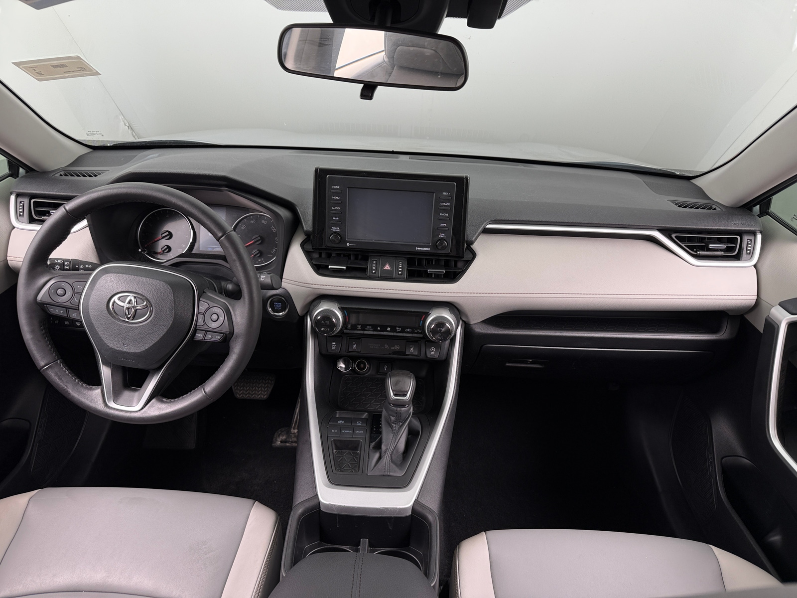 Thumbnail: 2022 Toyota RAV4 - 2