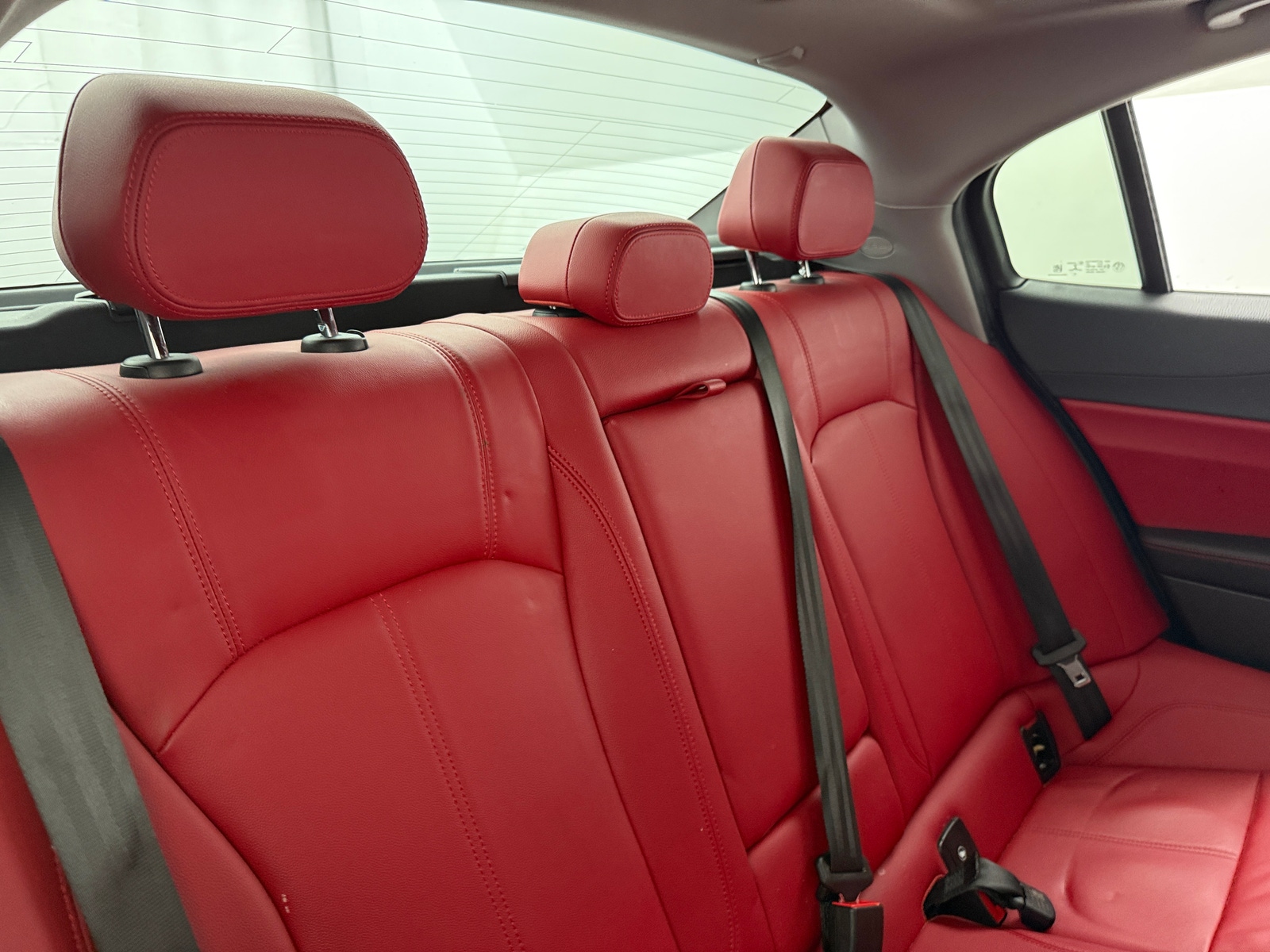 Thumbnail: 2021 Alfa Romeo Giulia - 5