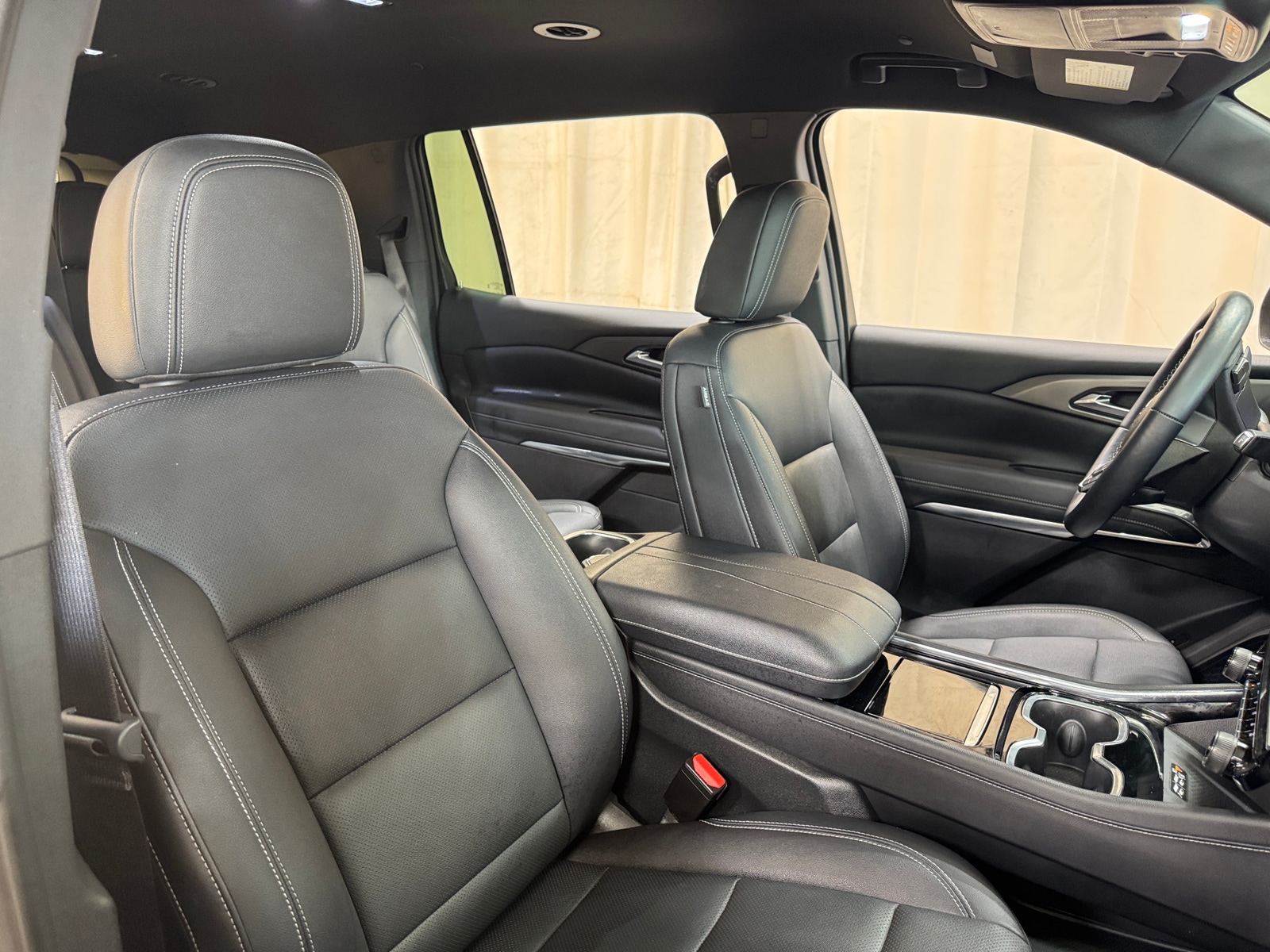 Thumbnail: 2024 Chevrolet Traverse - 2