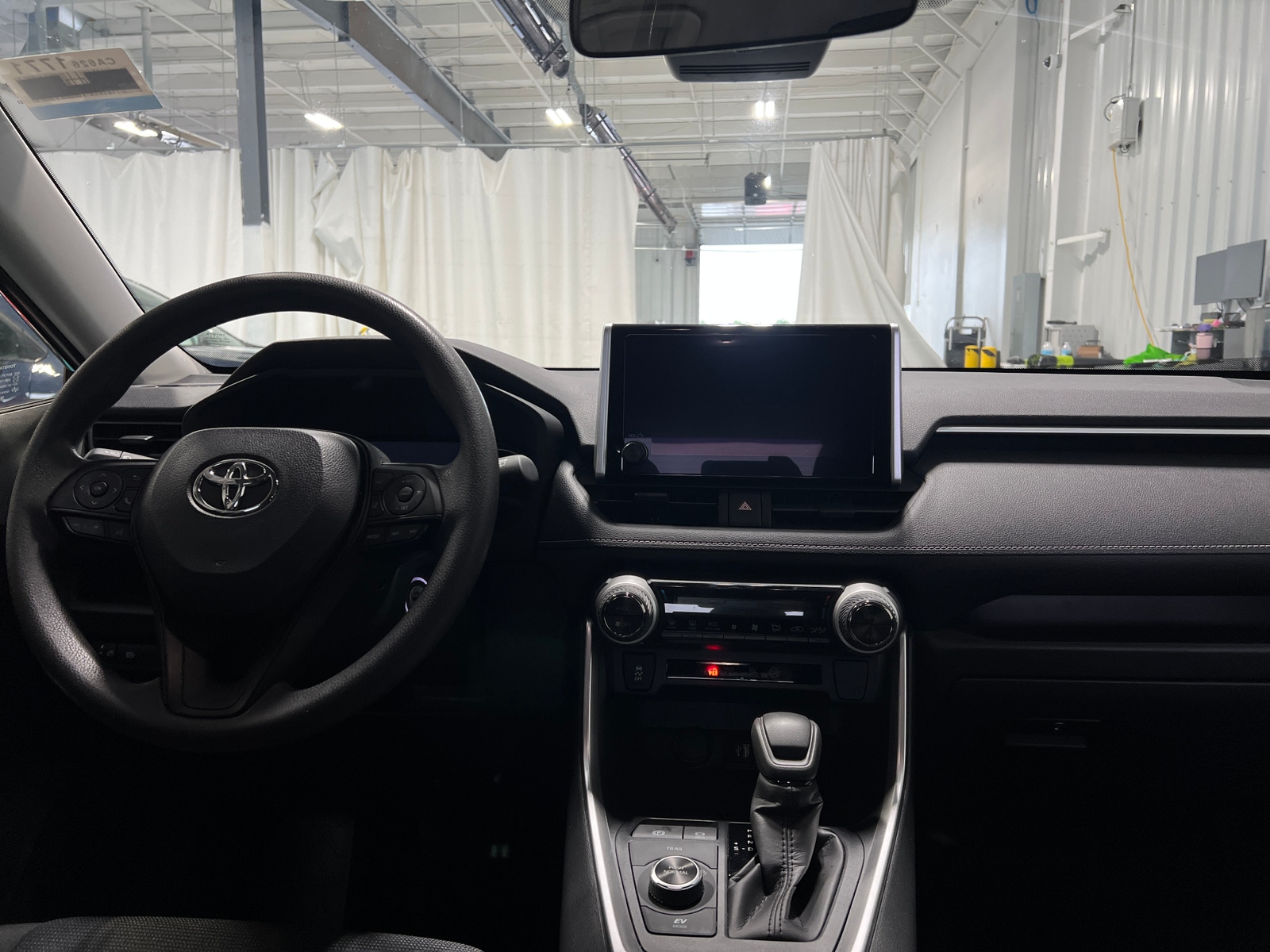 Thumbnail: 2025 Toyota RAV4 - 3