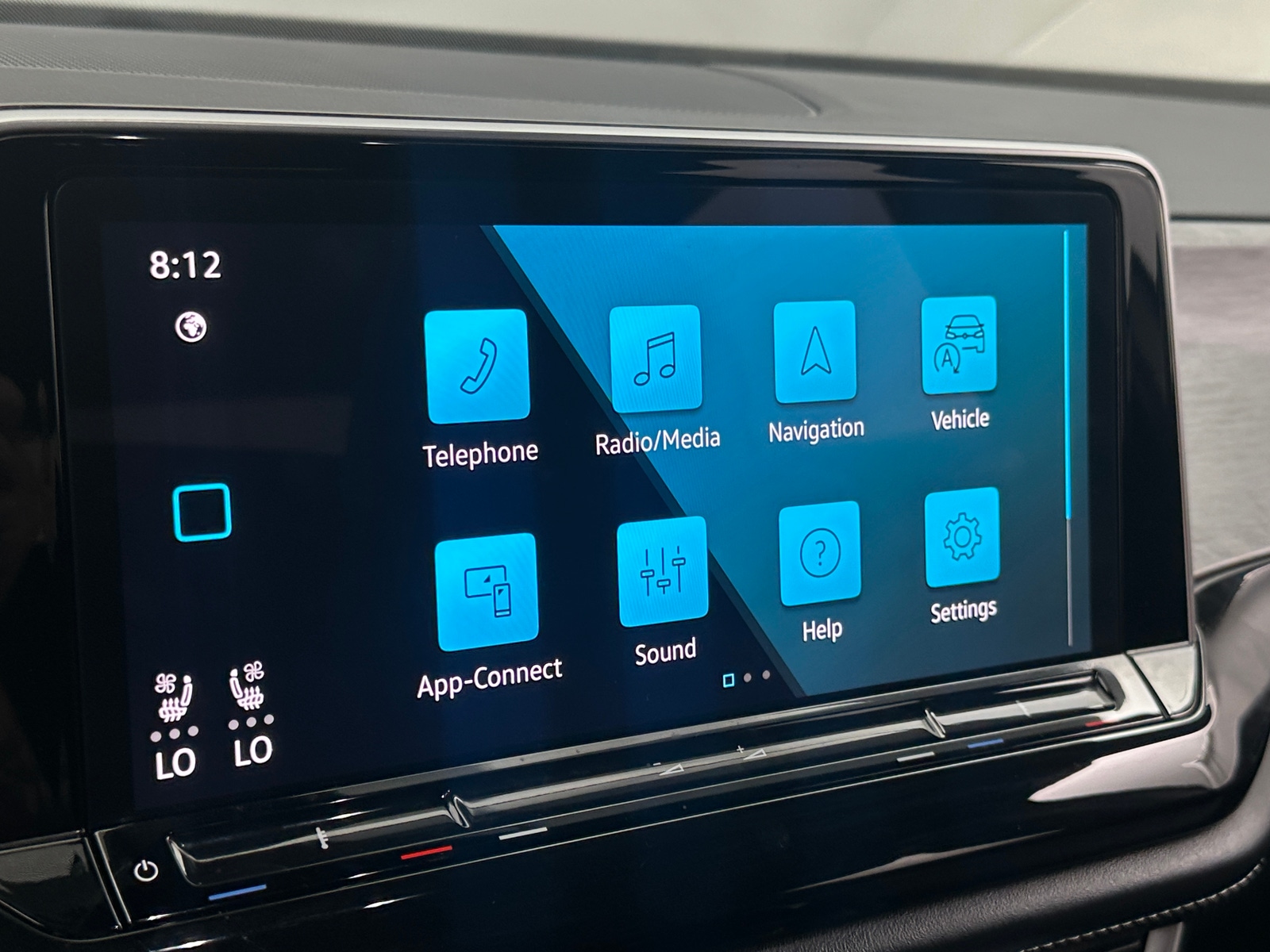 Thumbnail: 2026 Volkswagen Atlas - 3