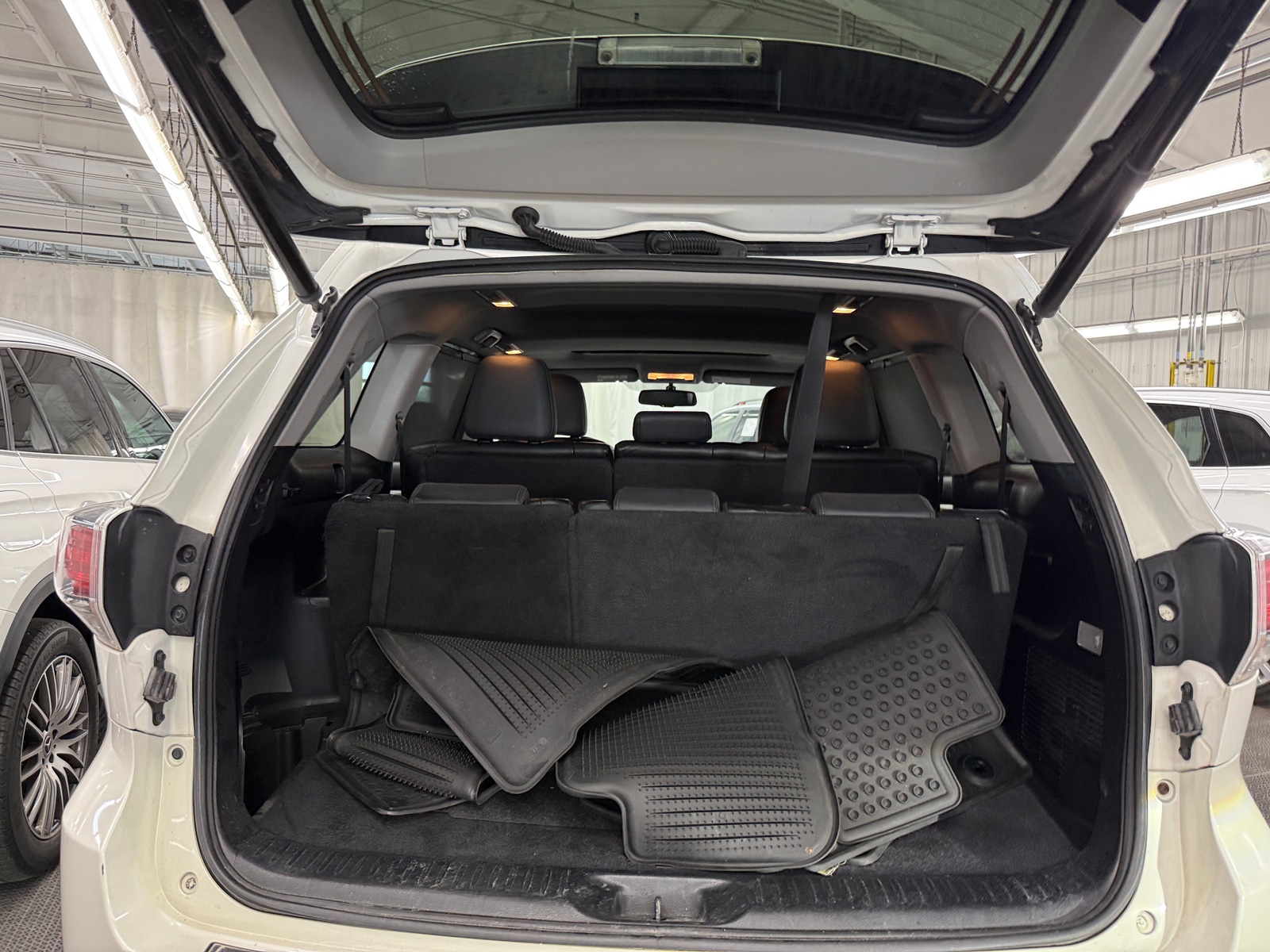 Thumbnail: 2015 Toyota Highlander - 6
