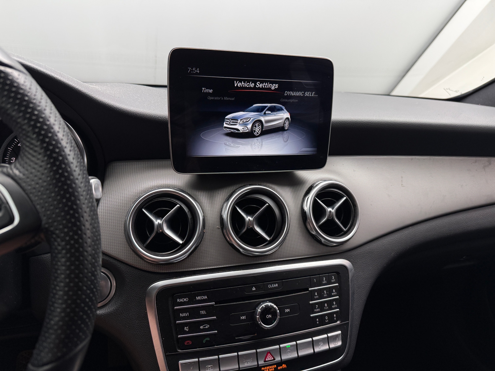 Thumbnail: 2019 Mercedes-Benz GLA - 3