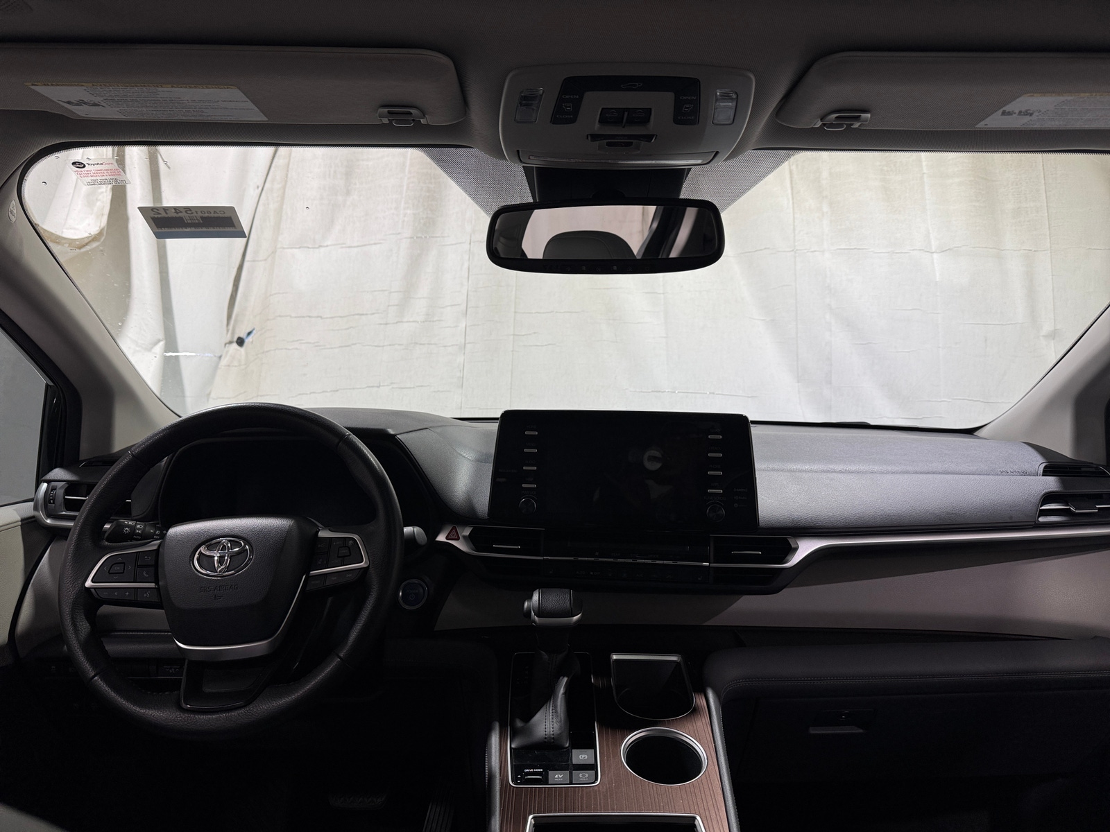 Thumbnail: 2022 Toyota Sienna - 2