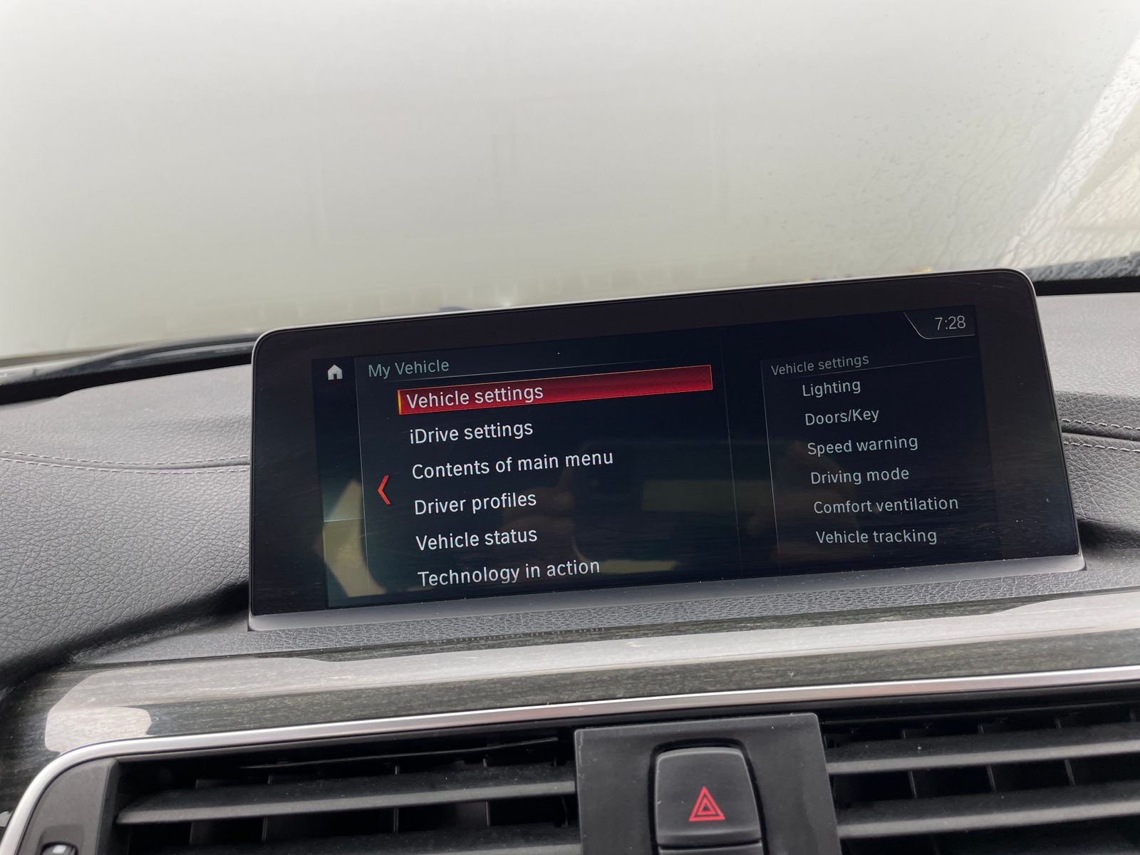 Thumbnail: 2018 BMW 3 Series - 3