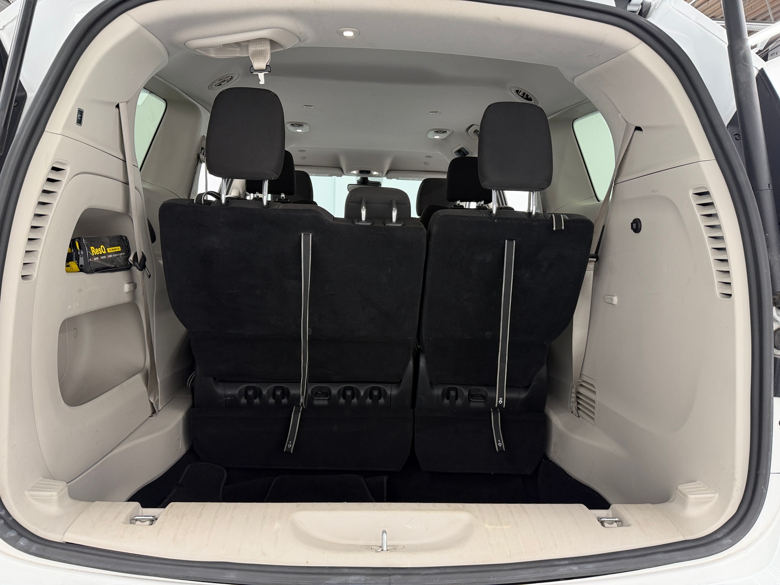 Thumbnail: 2023 Chrysler Voyager - 7