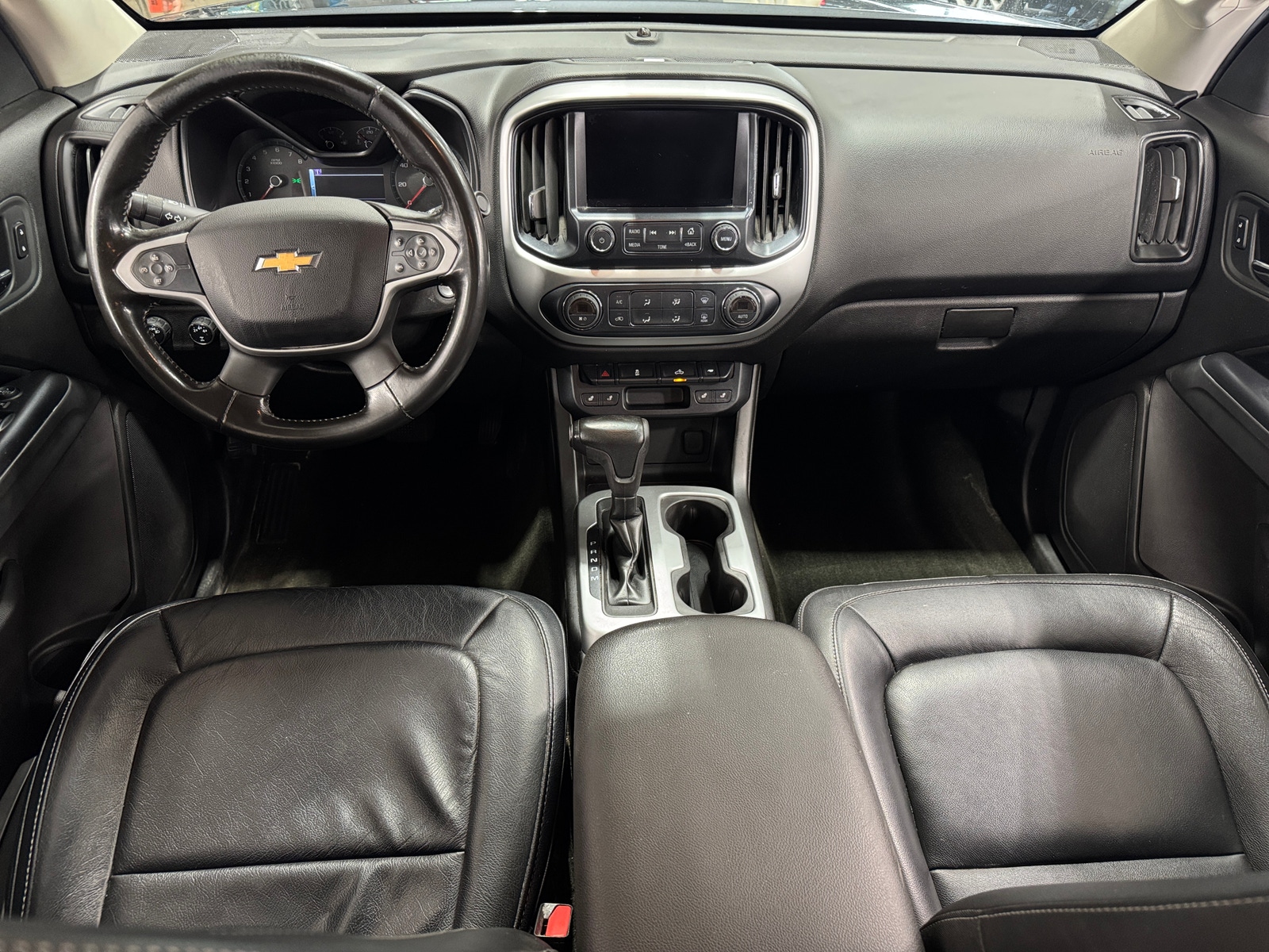 Thumbnail: 2016 Chevrolet Colorado - 3