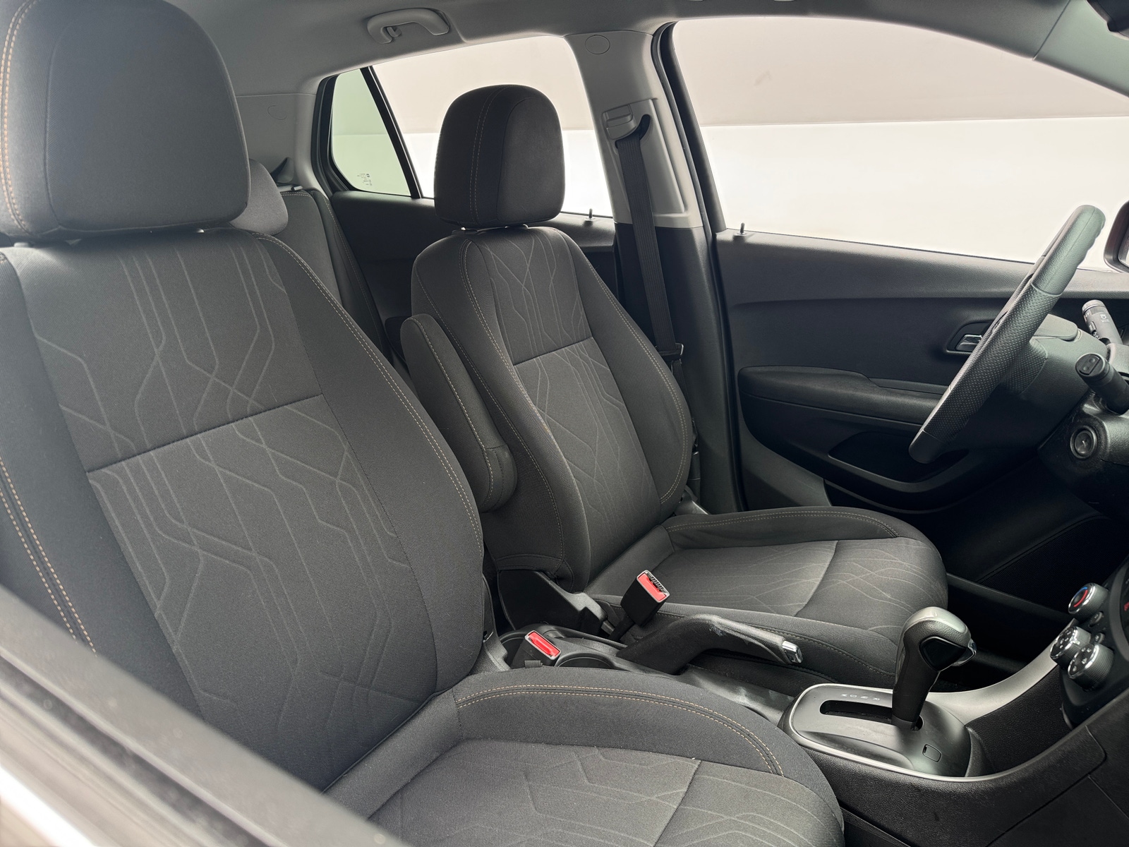 Thumbnail: 2020 Chevrolet Trax - 2