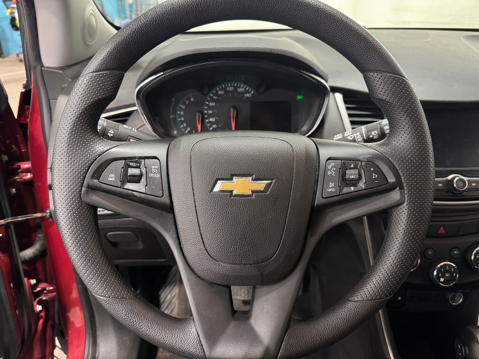 Thumbnail: 2020 Chevrolet Trax - 5