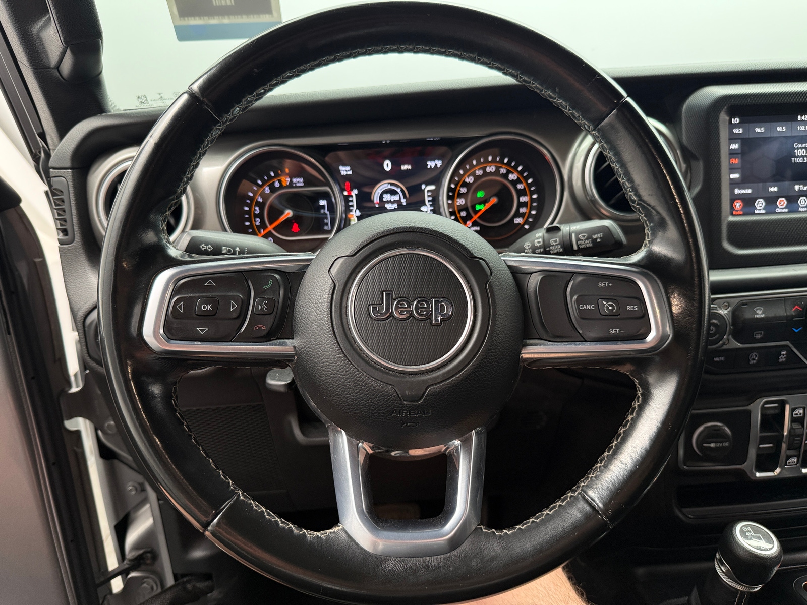Thumbnail: 2019 Jeep Wrangler - 5