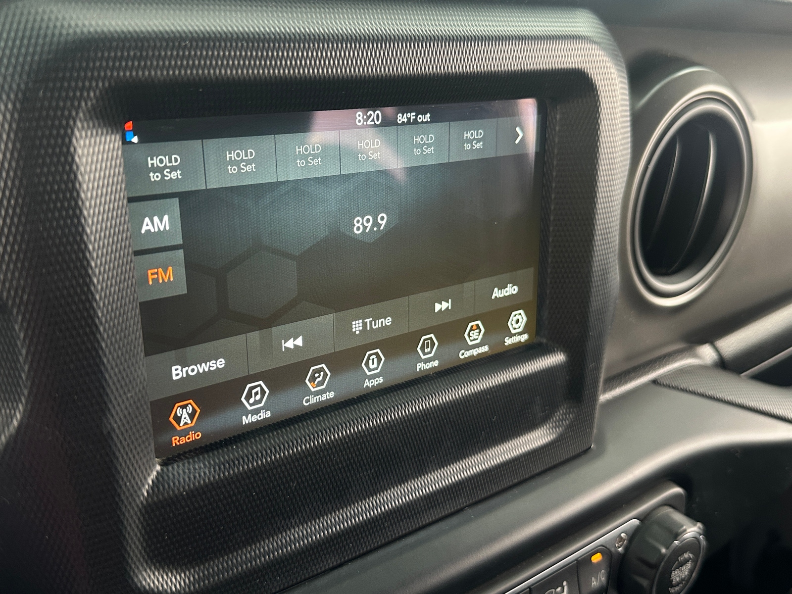 Thumbnail: 2022 Jeep Gladiator - 4