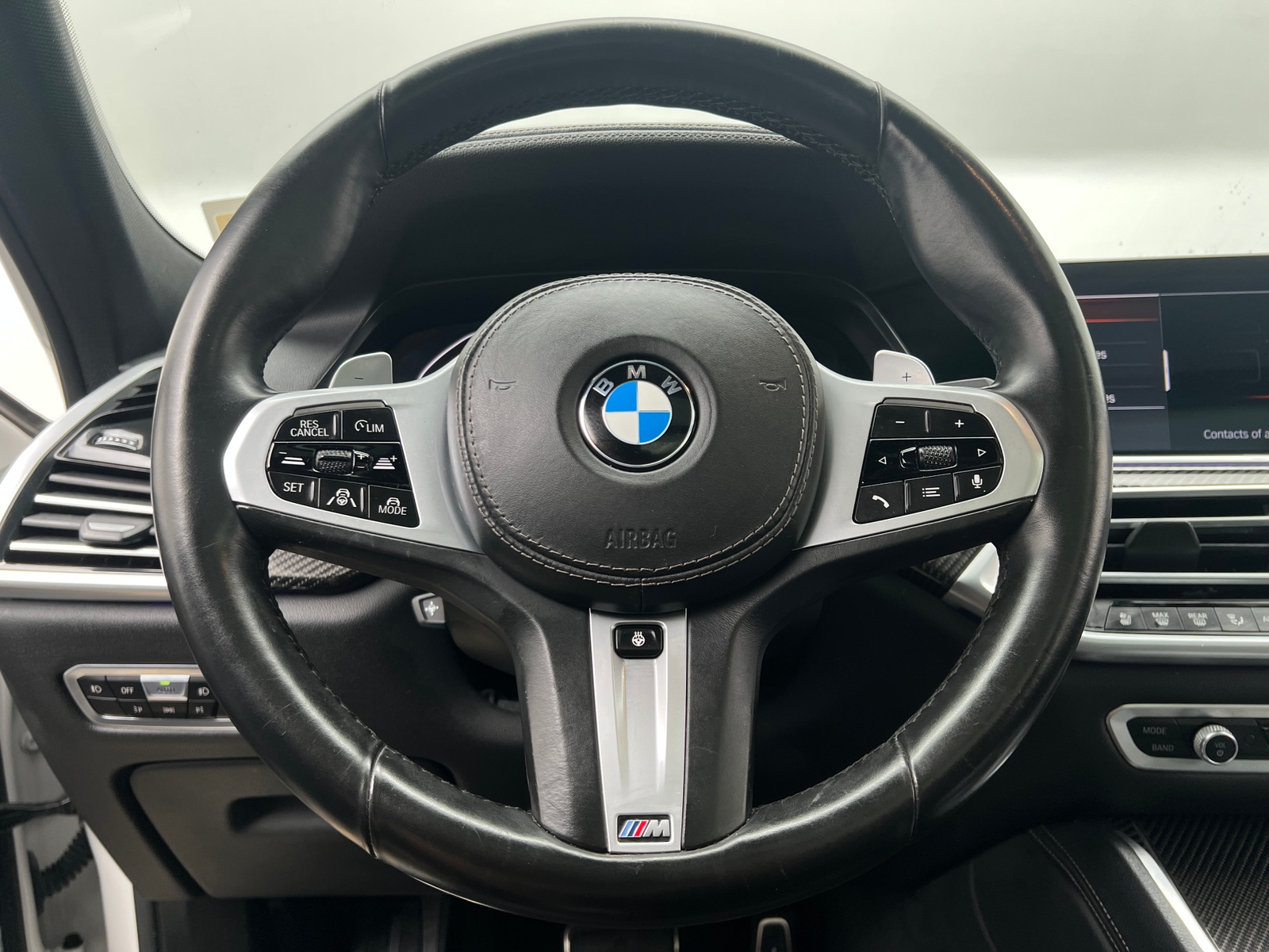 Thumbnail: 2021 BMW X6 - 4