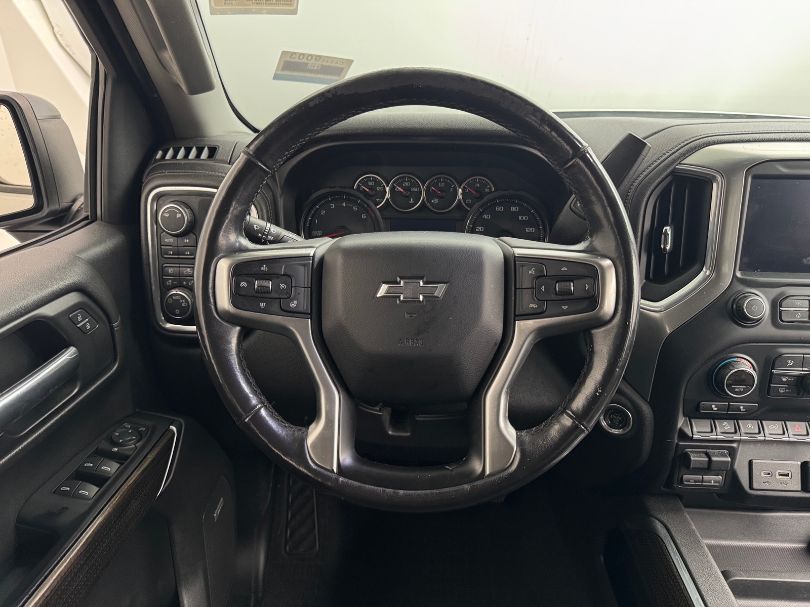 Thumbnail: 2019 Chevrolet Silverado 1500 - 5