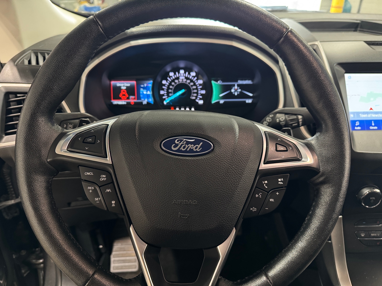 Thumbnail: 2020 Ford Edge - 4