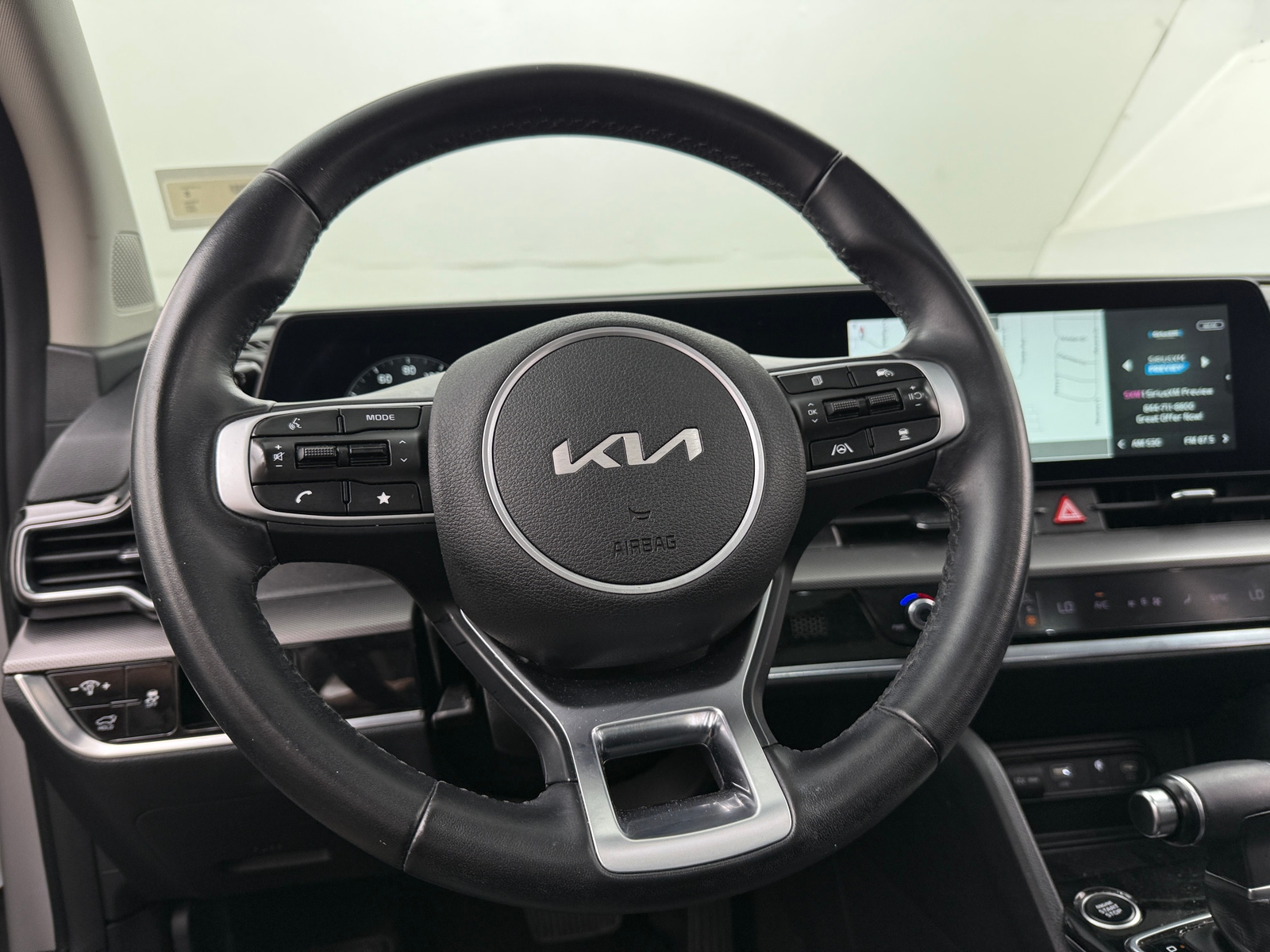 Thumbnail: 2023 Kia Sportage - 4