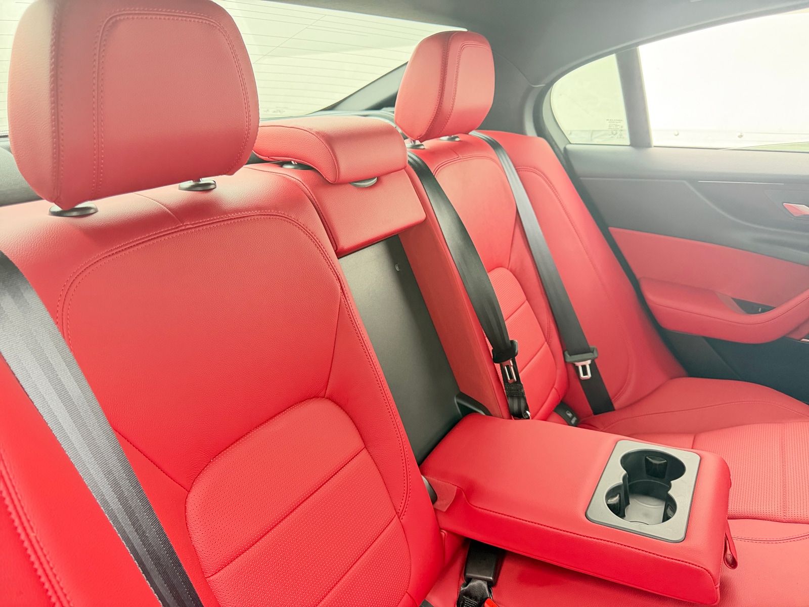 Thumbnail: 2020 Jaguar XE - 5