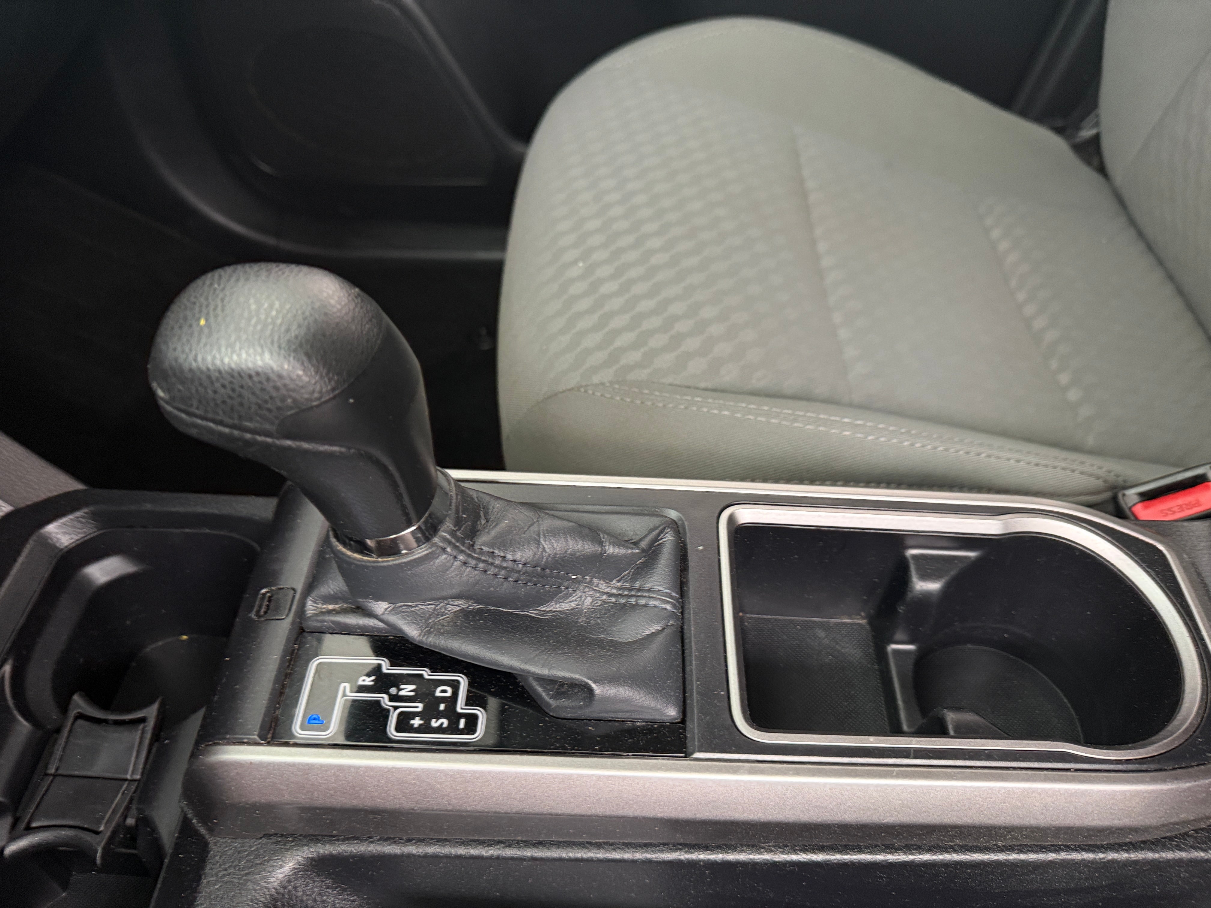 2021 Toyota Tacoma SR5 - Photo 6
