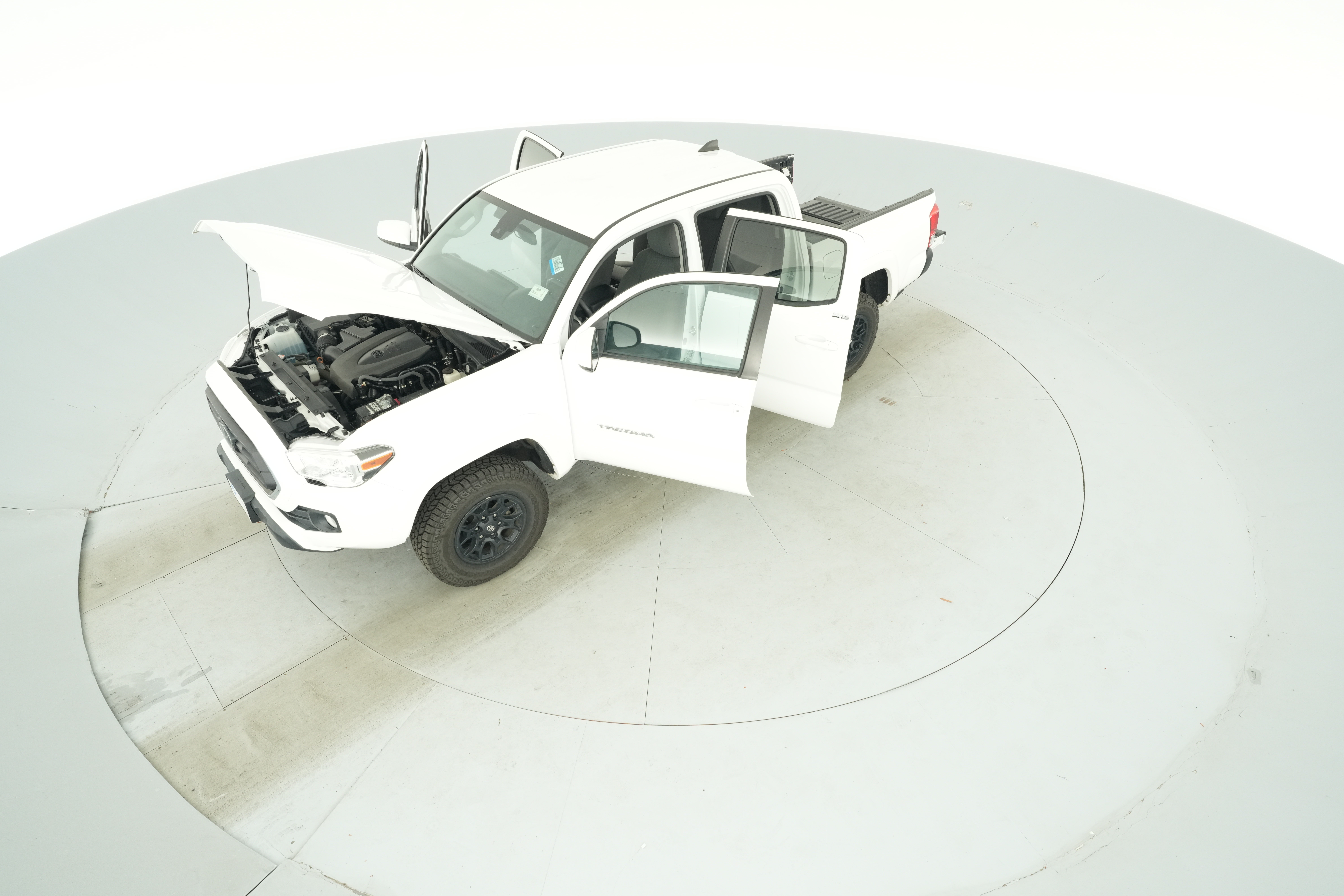 2021 Toyota Tacoma SR5 - Photo 40