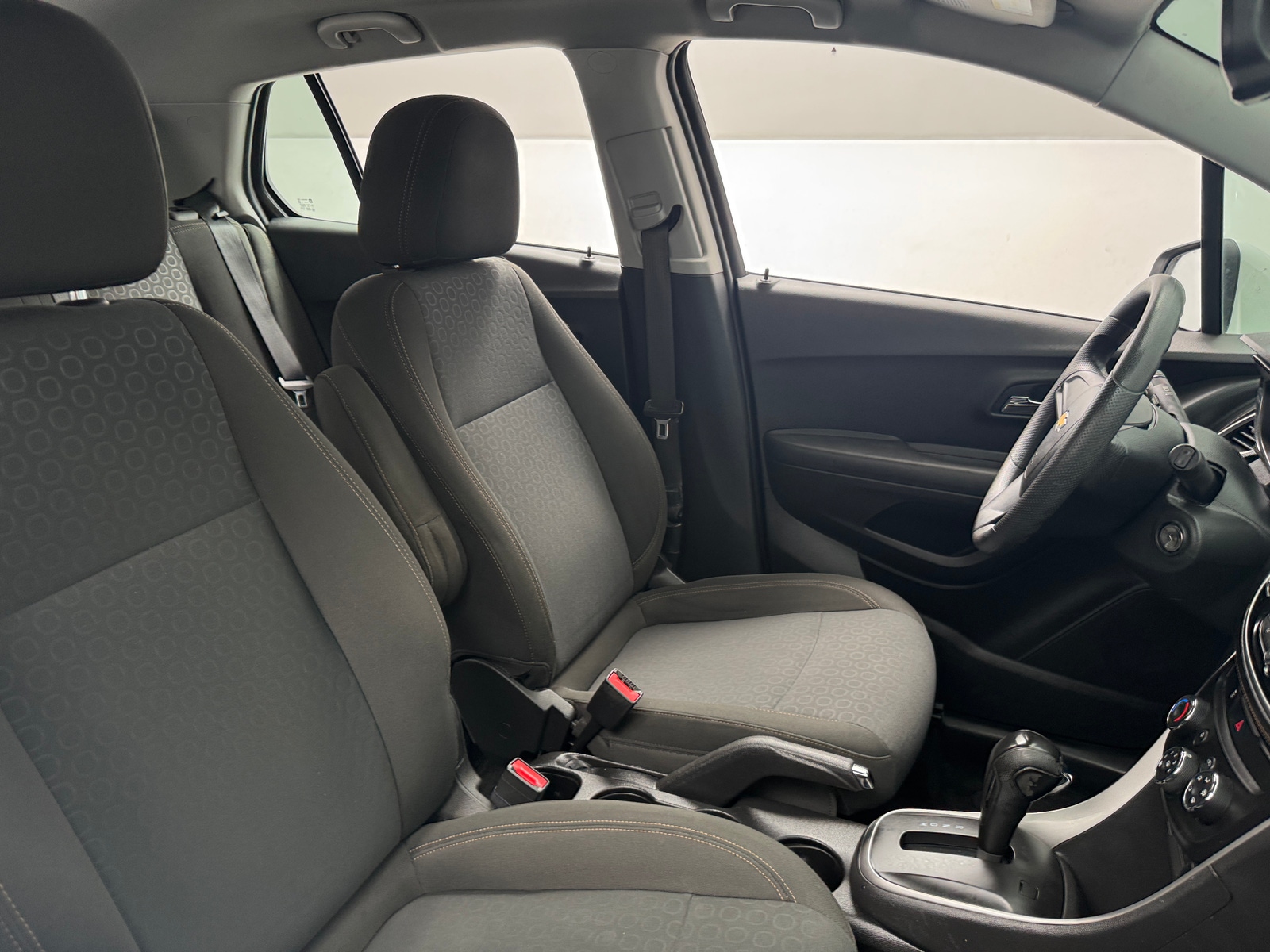Thumbnail: 2020 Chevrolet Trax - 2