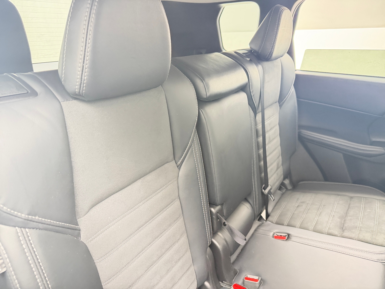 Thumbnail: 2024 Mitsubishi Outlander - 5