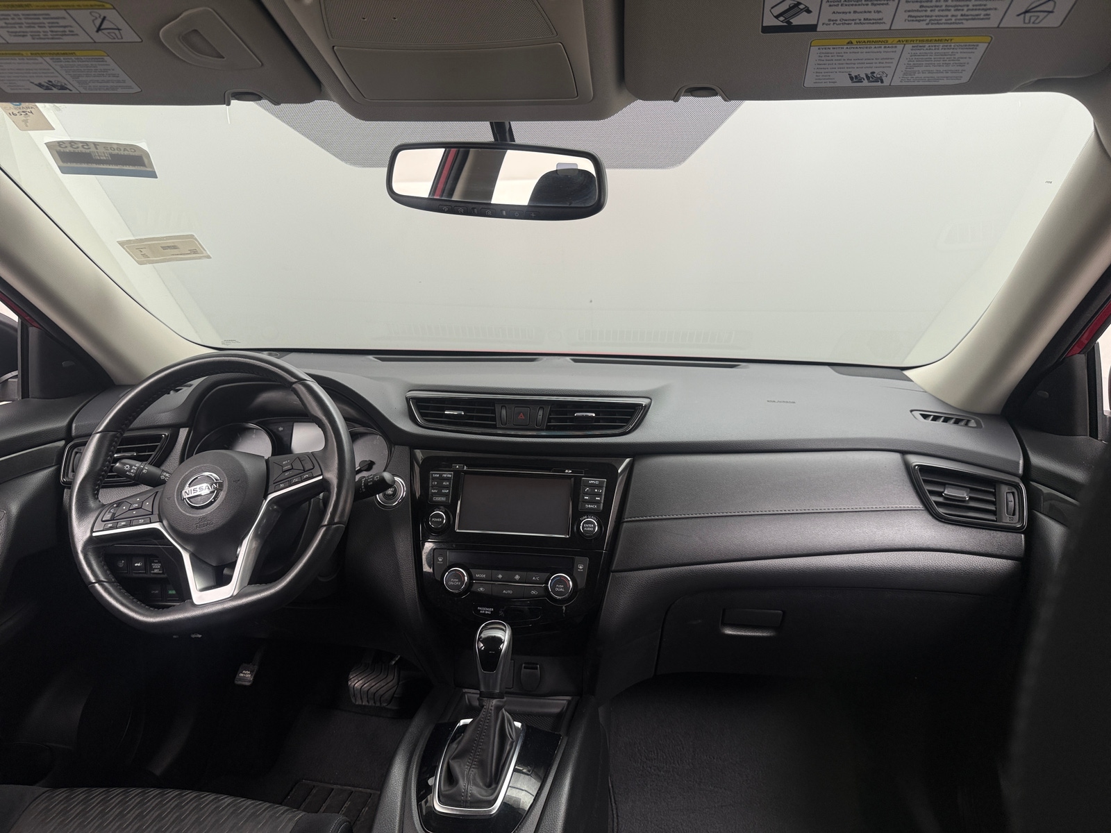 Thumbnail: 2017 Nissan Rogue - 3