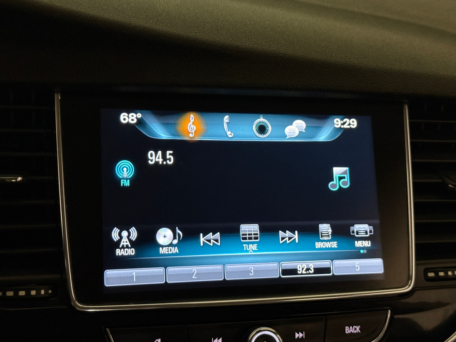 Thumbnail: 2017 Buick Encore - 3